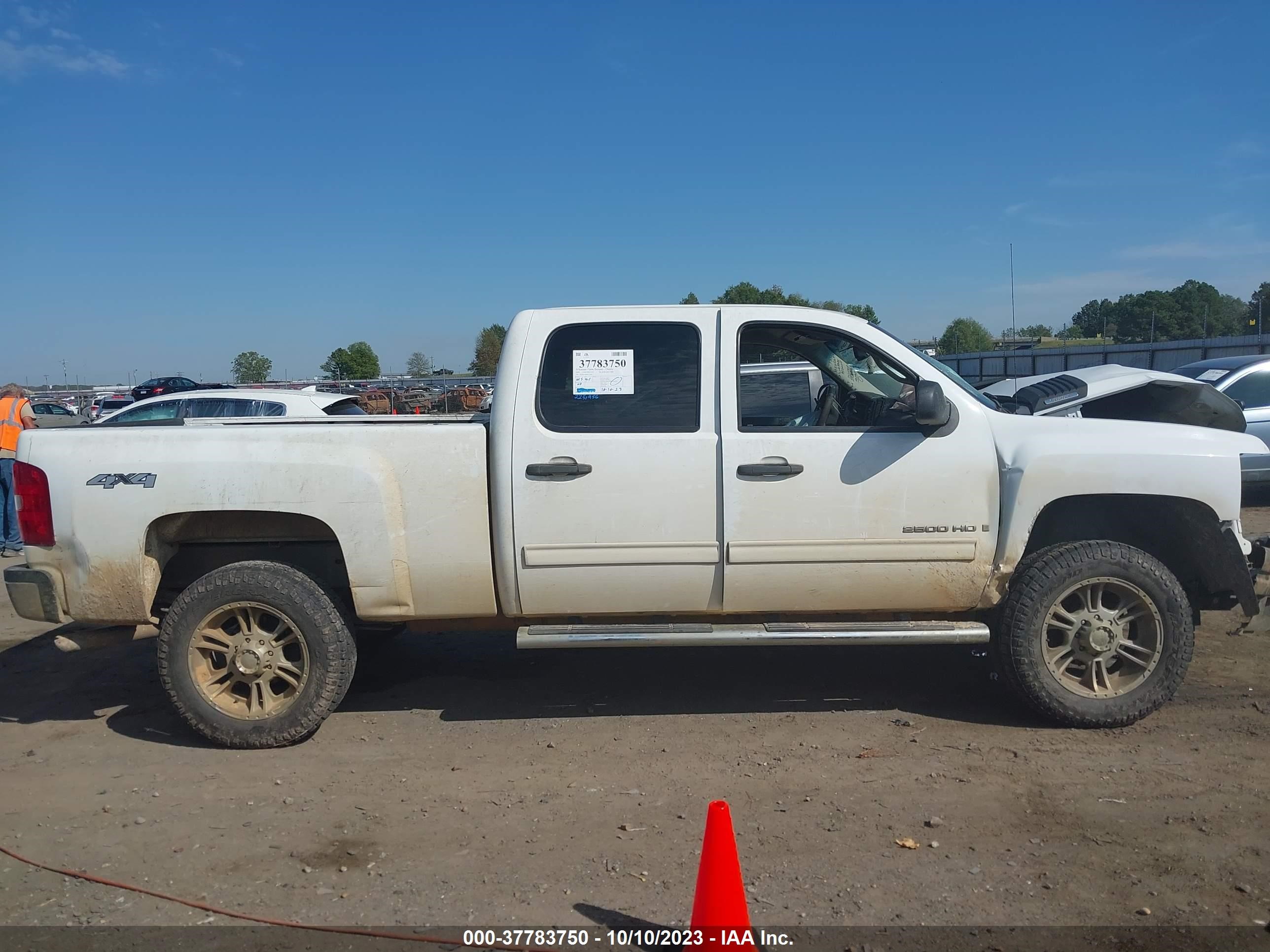 Photo 12 VIN: 1GCHK53K69F137560 - CHEVROLET SILVERADO 