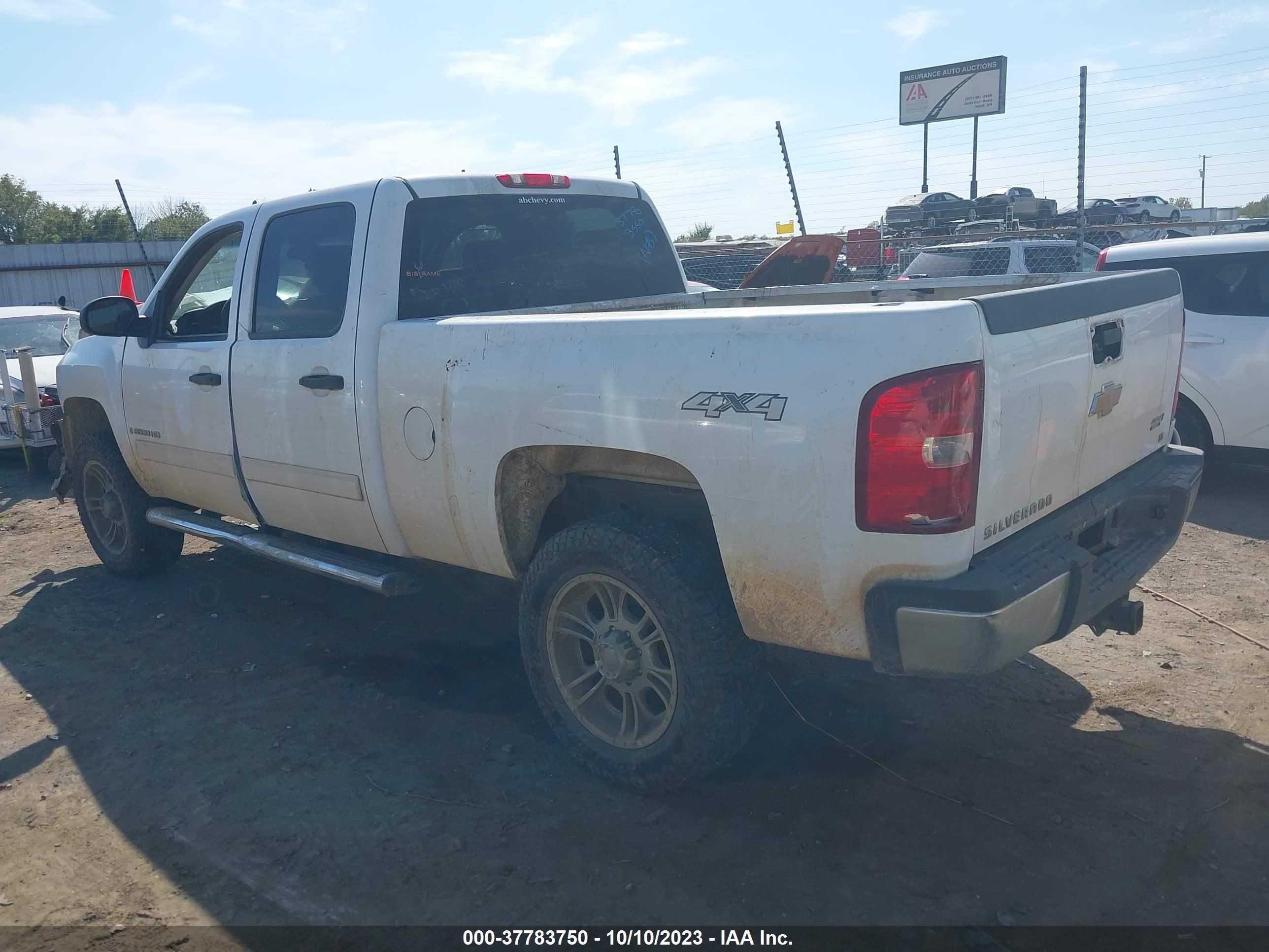 Photo 2 VIN: 1GCHK53K69F137560 - CHEVROLET SILVERADO 