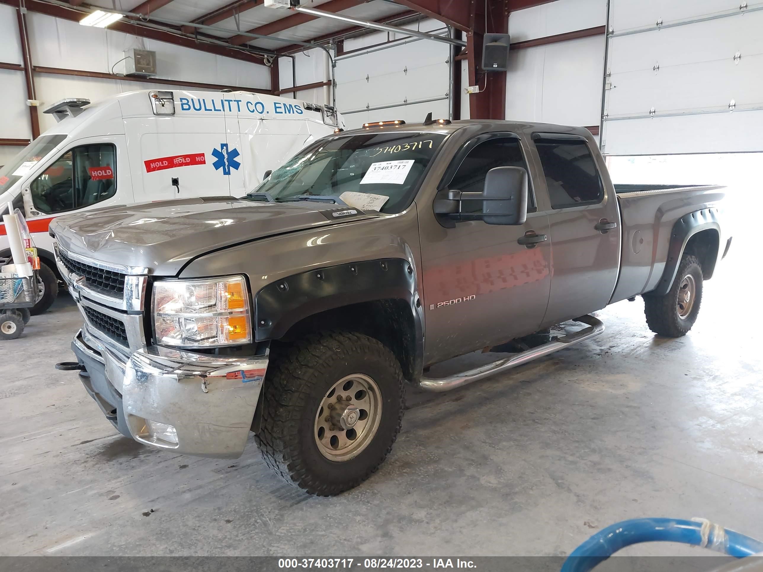 Photo 1 VIN: 1GCHK53KX9F114721 - CHEVROLET SILVERADO 