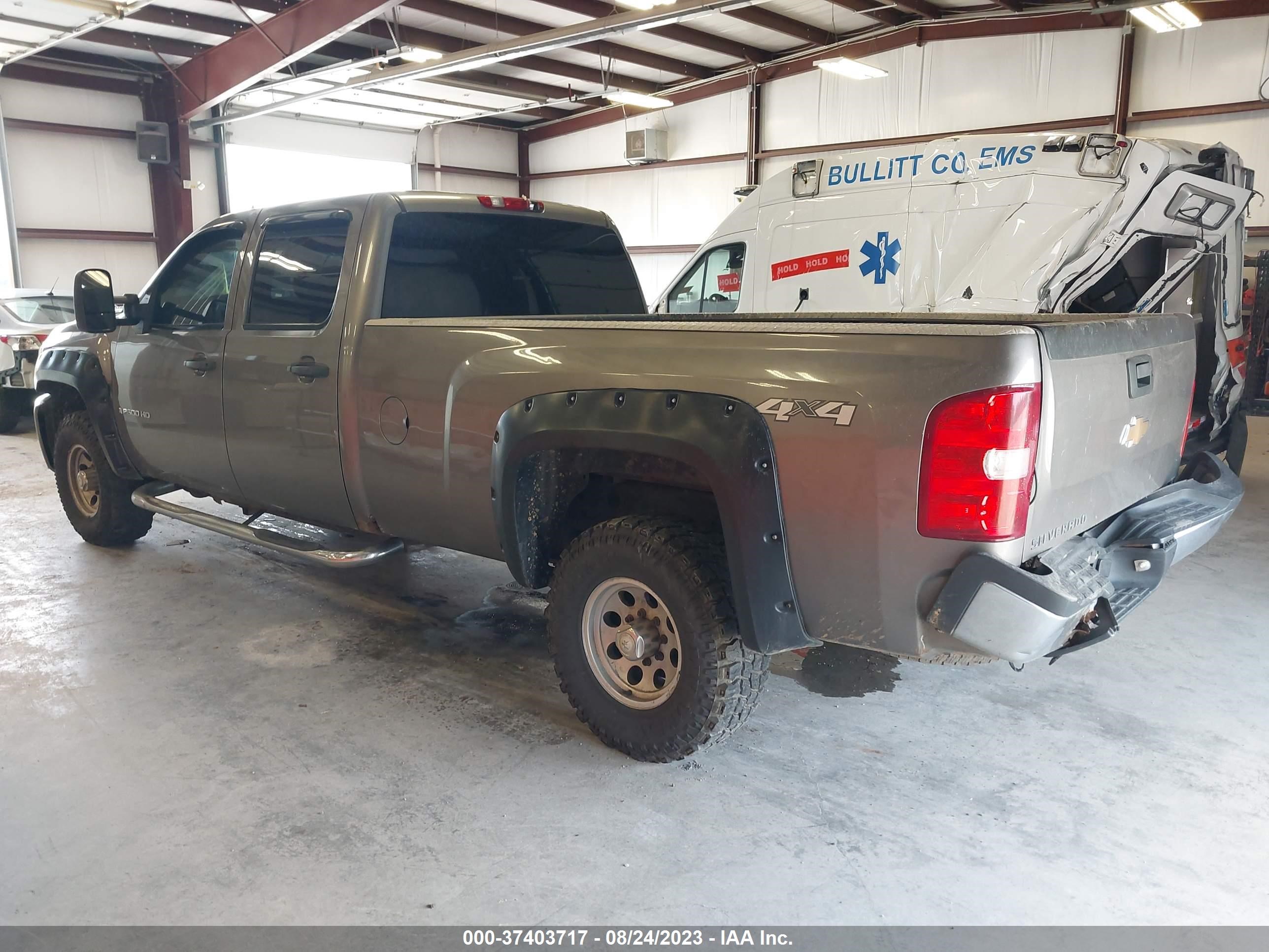 Photo 2 VIN: 1GCHK53KX9F114721 - CHEVROLET SILVERADO 