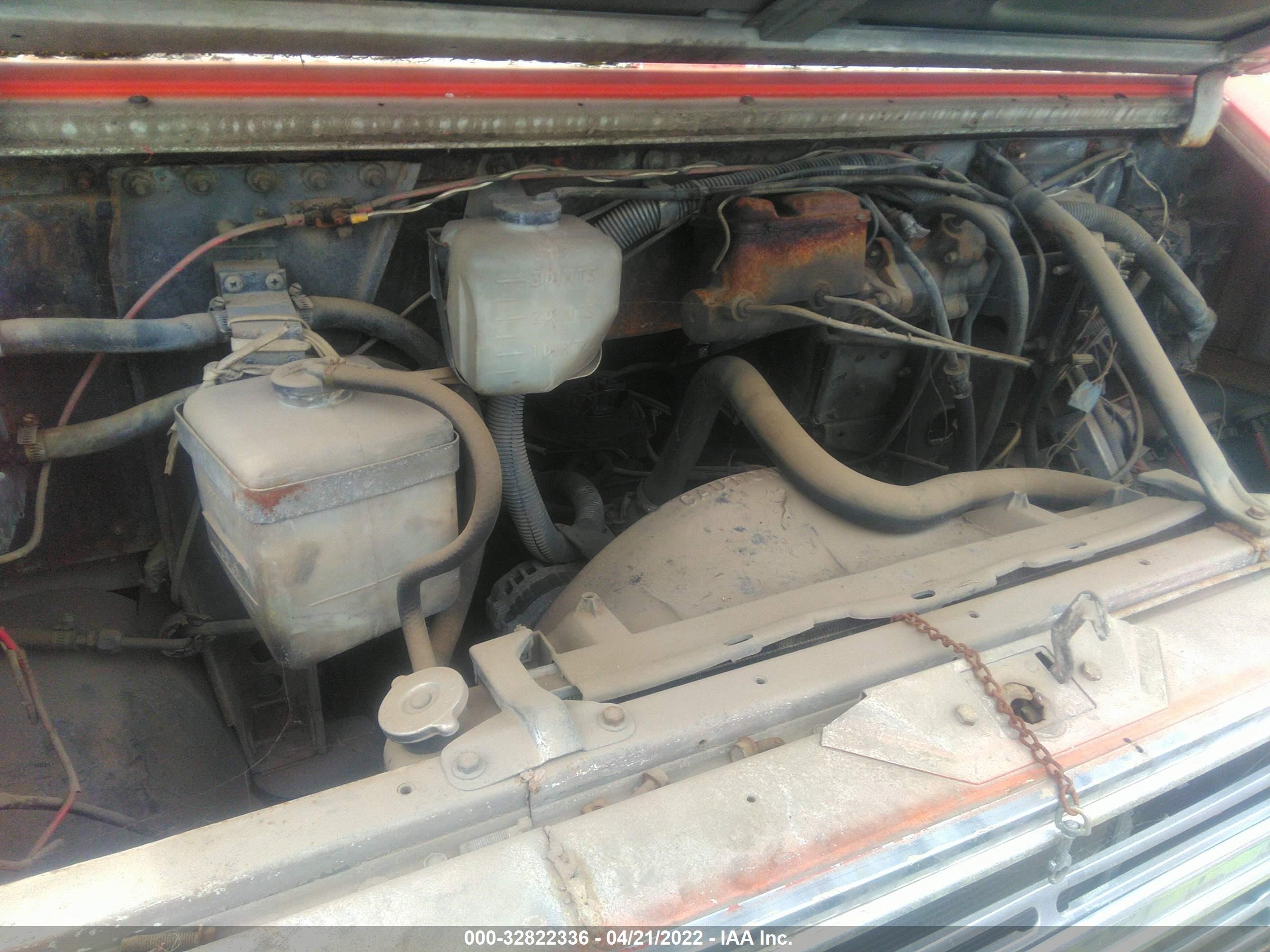 Photo 9 VIN: 1GCHP32K4K3331325 - CHEVROLET NULL 