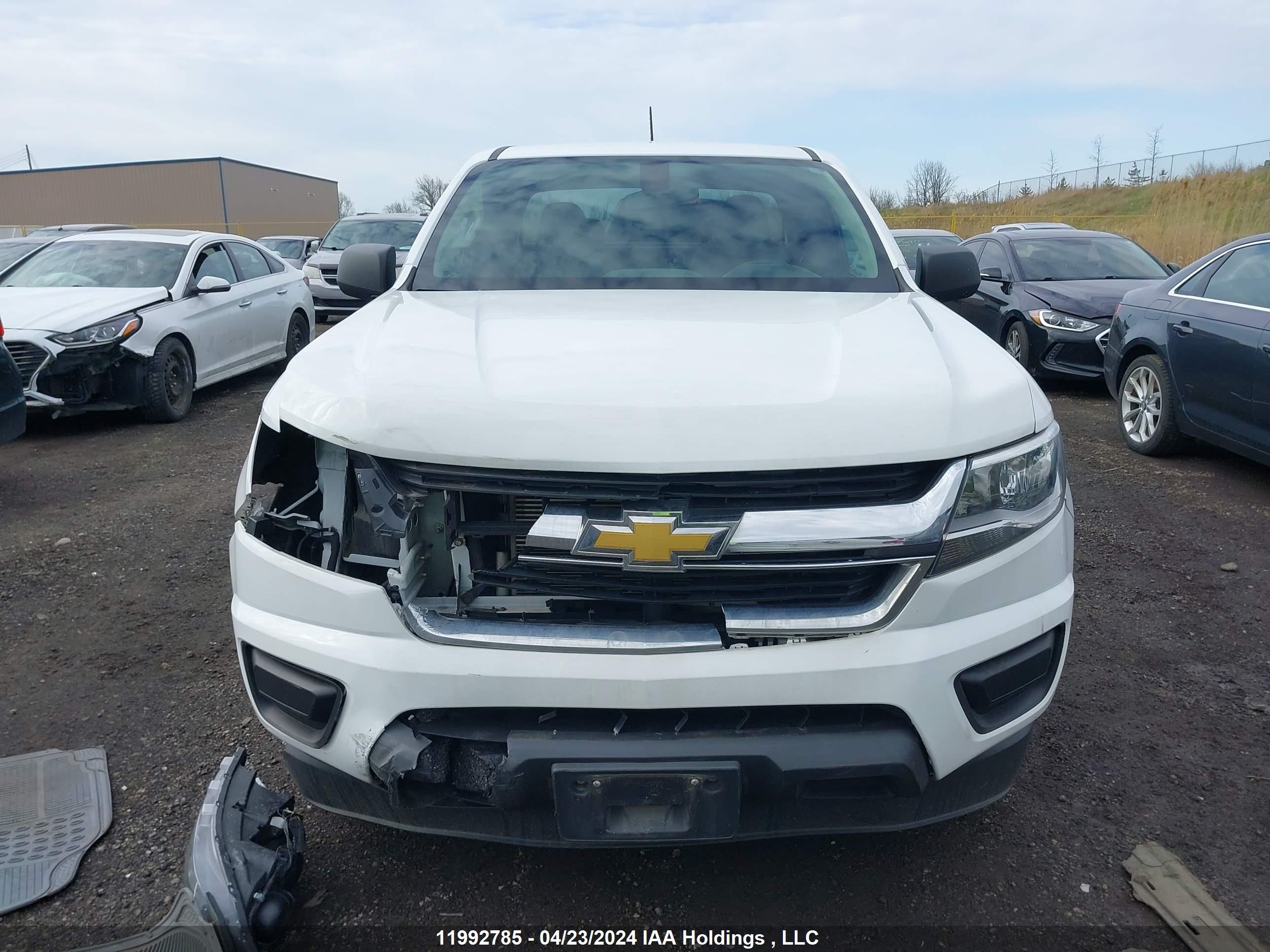 Photo 11 VIN: 1GCHSAEA4F1235203 - CHEVROLET COLORADO 