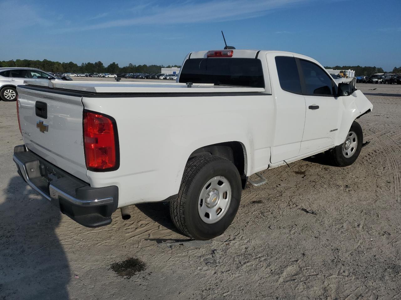 Photo 2 VIN: 1GCHSBEA0J1147795 - CHEVROLET COLORADO 