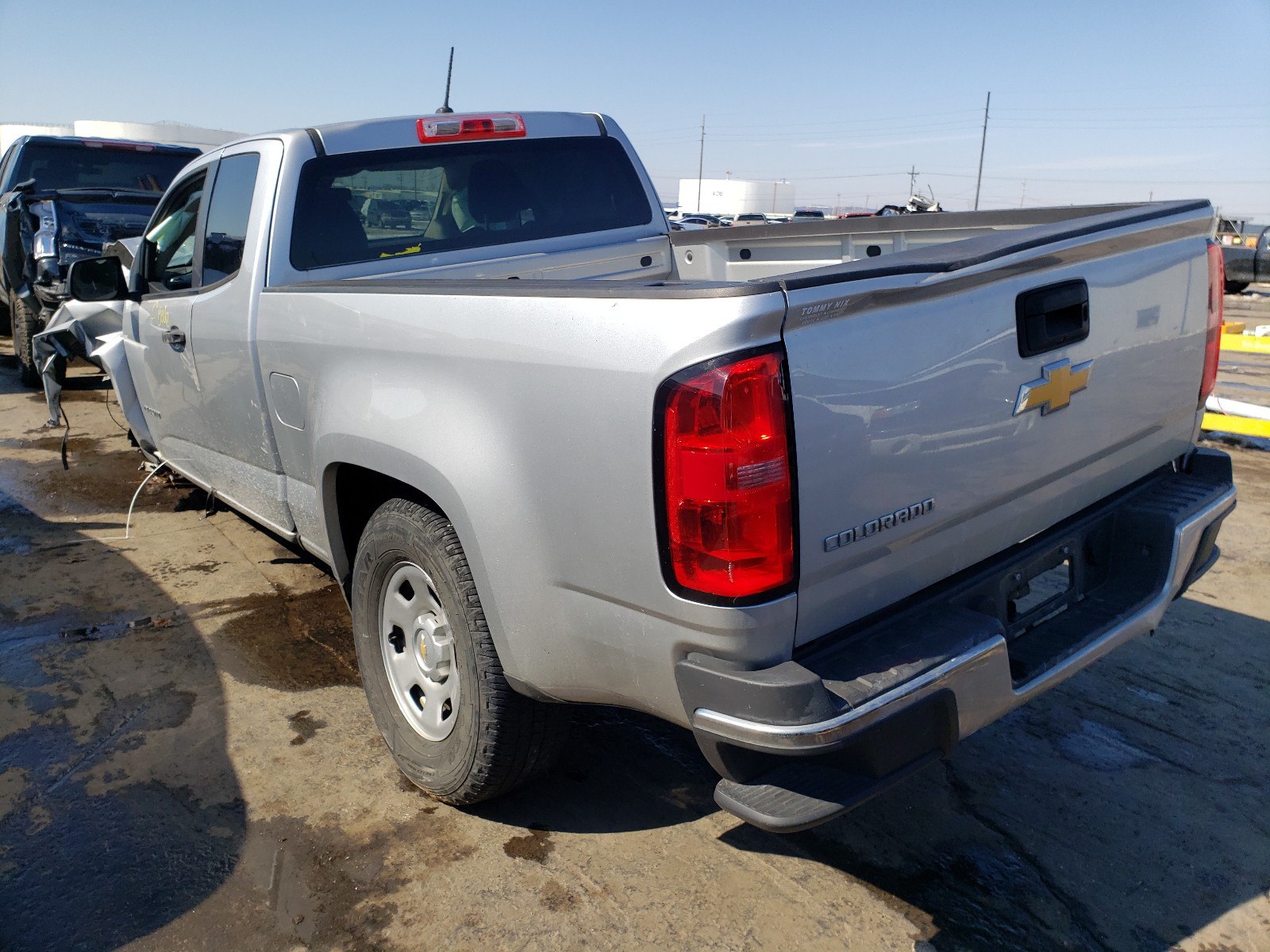 Photo 2 VIN: 1GCHSBEA1J1300975 - CHEVROLET COLORADO 