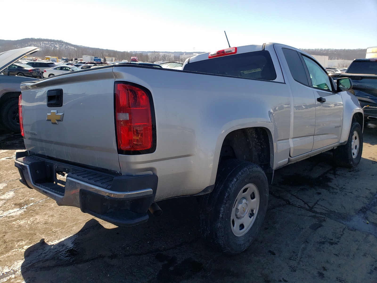 Photo 3 VIN: 1GCHSBEA1J1300975 - CHEVROLET COLORADO 