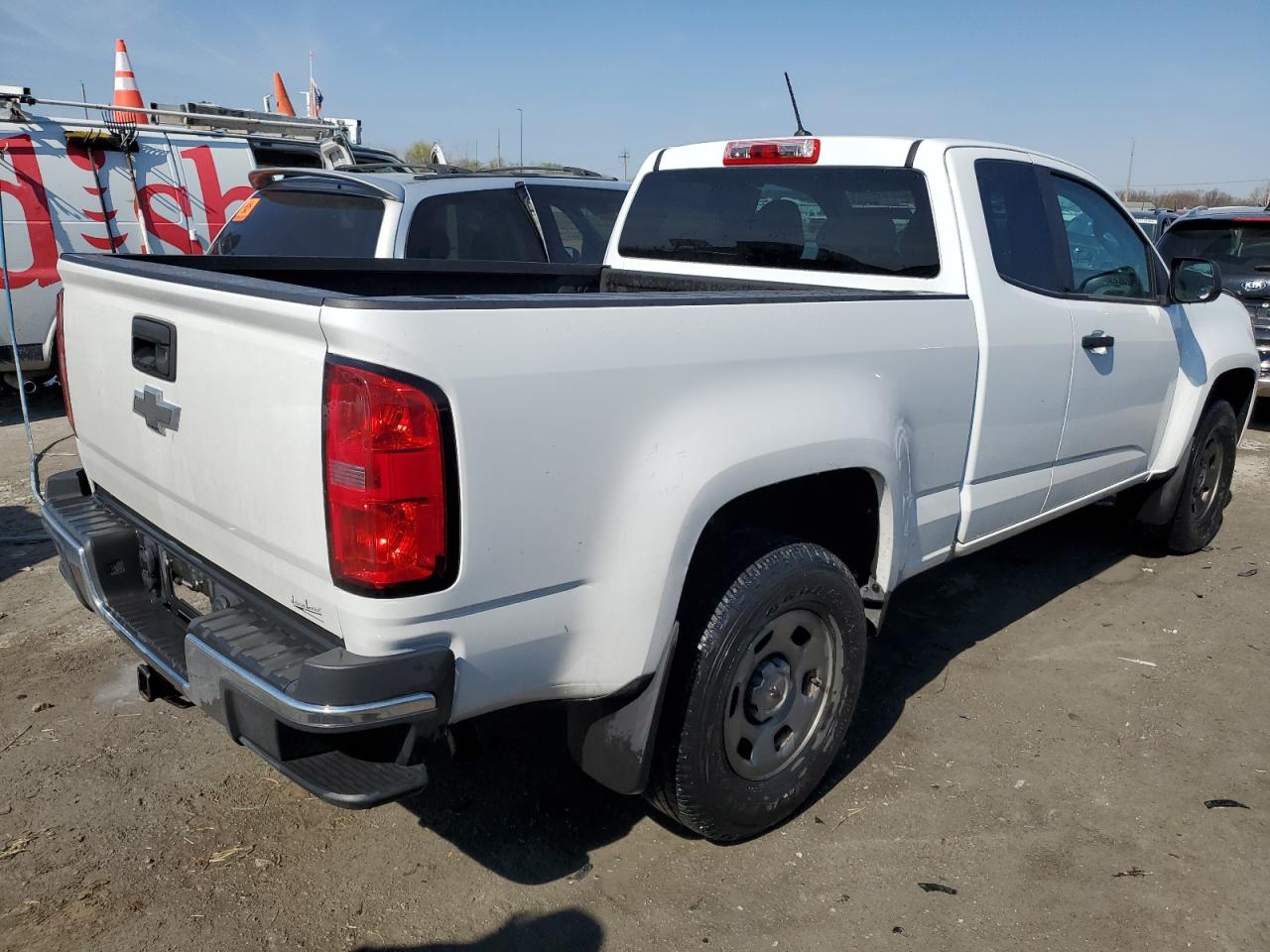 Photo 2 VIN: 1GCHSBEA2K1118364 - CHEVROLET COLORADO 