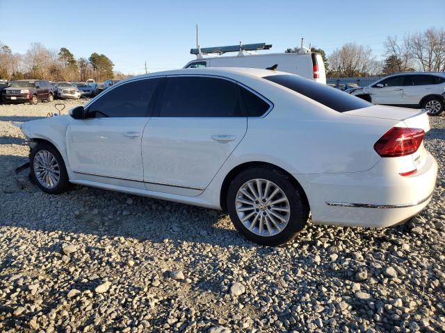 Photo 1 VIN: 1GCHSBEA4K1158719 - VOLKSWAGEN PASSAT 