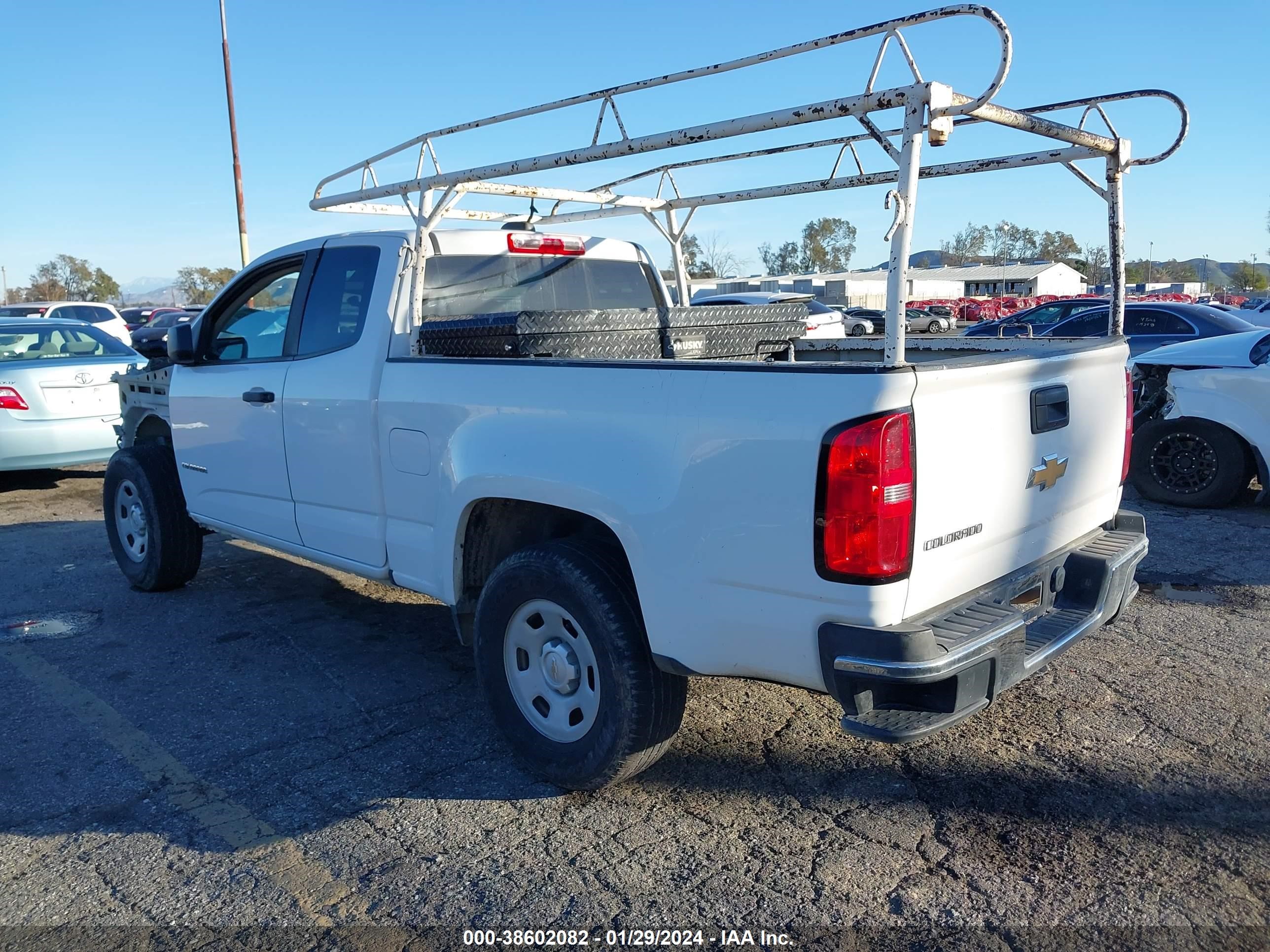 Photo 2 VIN: 1GCHSBEAXJ1105392 - CHEVROLET COLORADO 