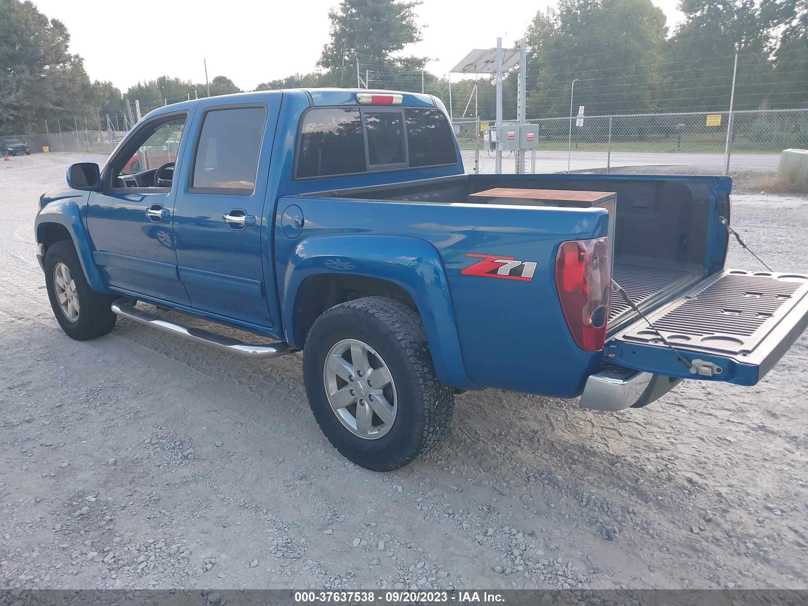 Photo 2 VIN: 1GCHSDFE7C8140799 - CHEVROLET COLORADO 