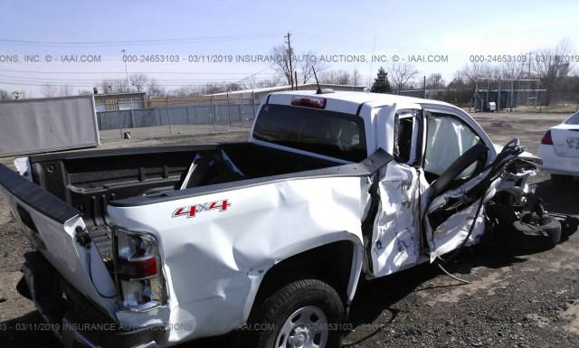 Photo 3 VIN: 1GCHTBE36G1100374 - CHEVROLET COLORADO 