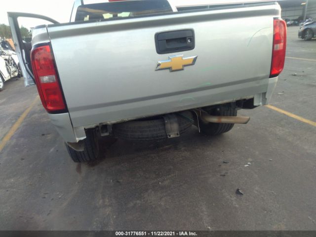 Photo 5 VIN: 1GCHTBEA4J1217666 - CHEVROLET COLORADO 