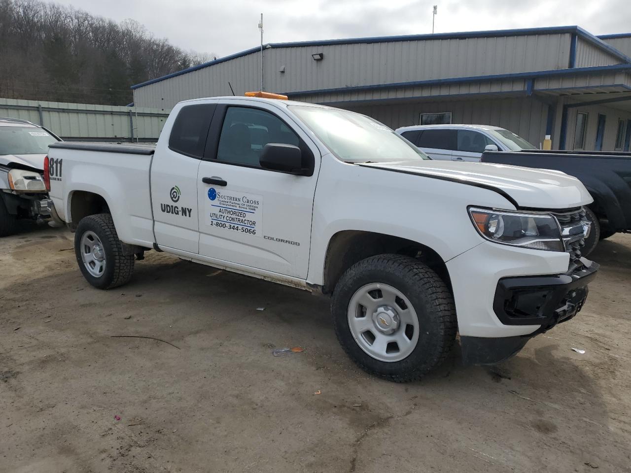 Photo 3 VIN: 1GCHTBEA4N1123566 - CHEVROLET COLORADO 