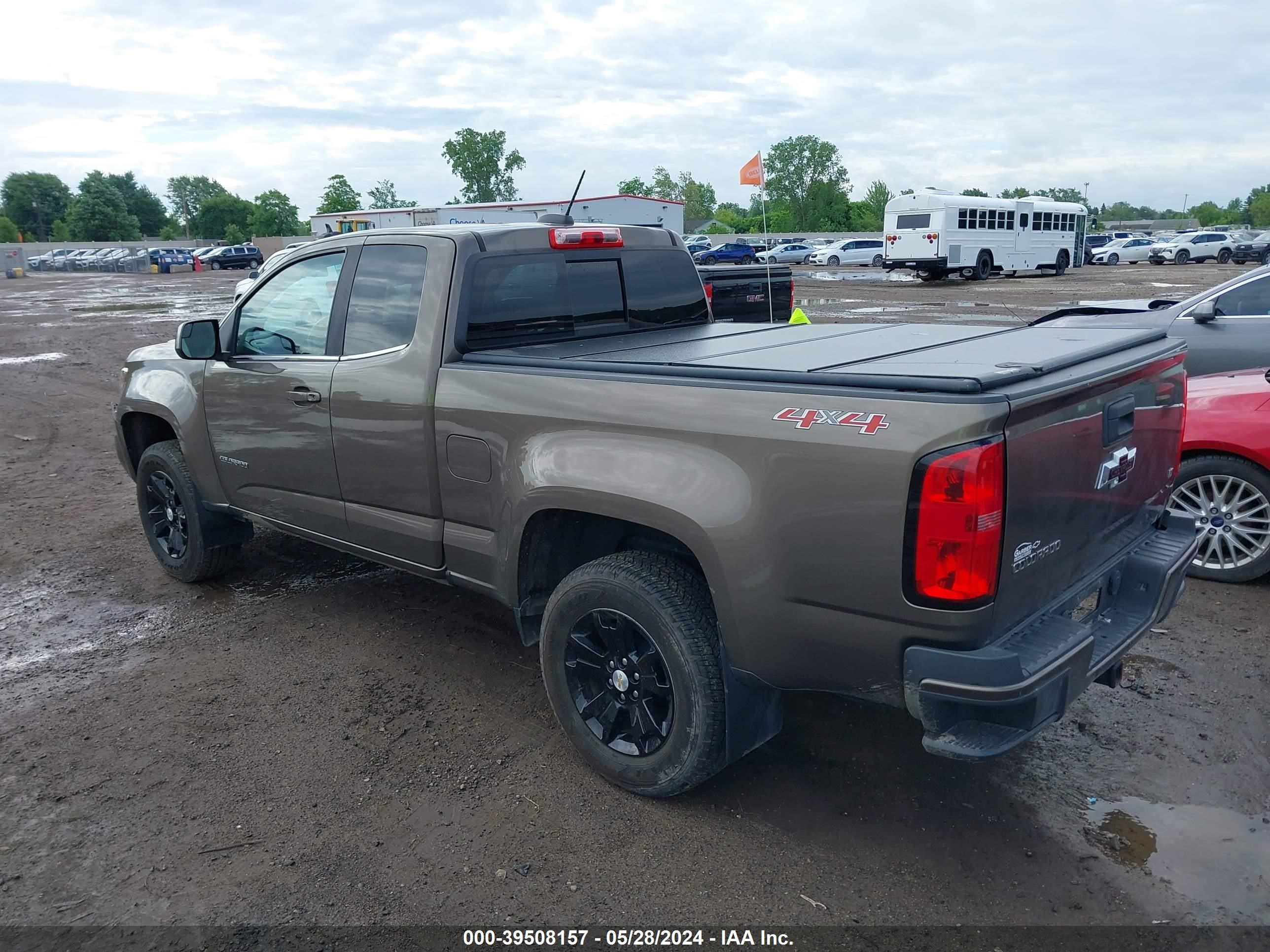 Photo 2 VIN: 1GCHTCE3XG1372531 - CHEVROLET COLORADO 