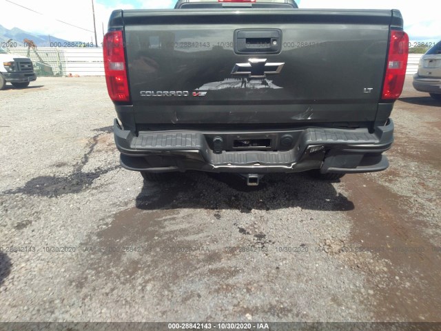 Photo 5 VIN: 1GCHTCEN2J1168282 - CHEVROLET COLORADO 