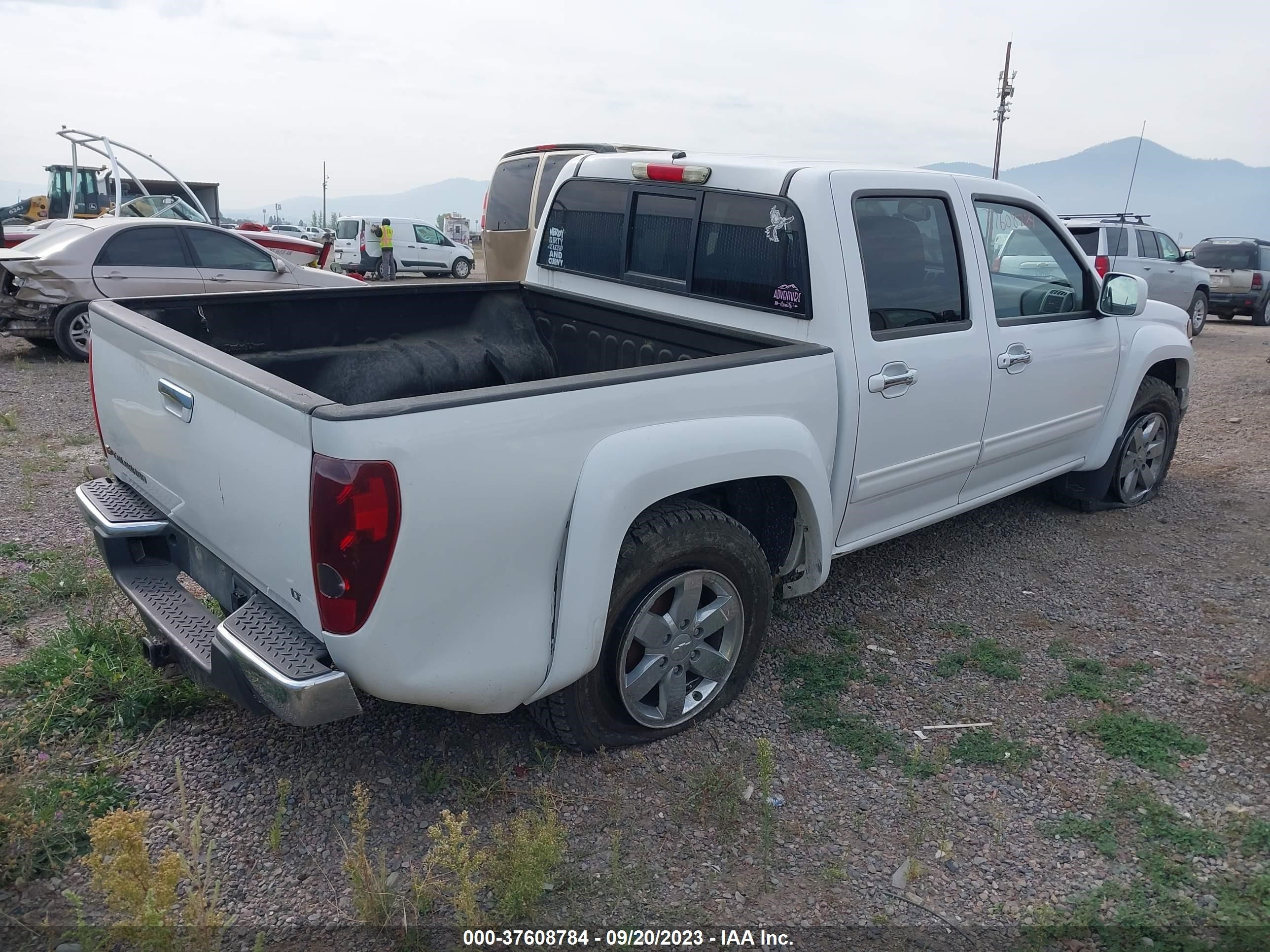 Photo 3 VIN: 1GCHTDFEXB8124284 - CHEVROLET COLORADO 