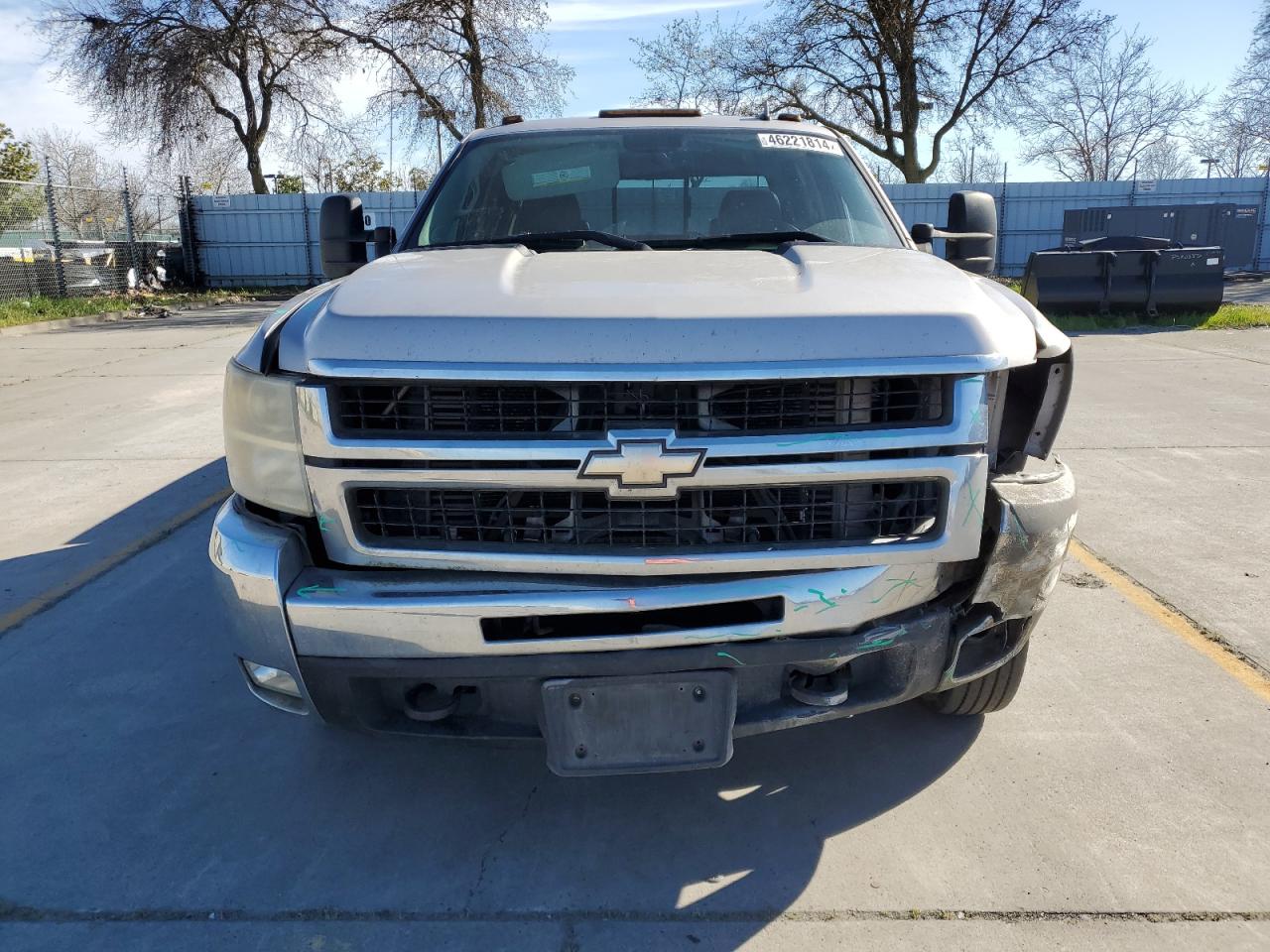 Photo 4 VIN: 1GCJC33608F143942 - CHEVROLET SILVERADO 