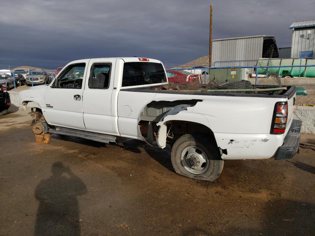 Photo 1 VIN: 1GCJC39122E173386 - CHEVROLET SILVERADO 