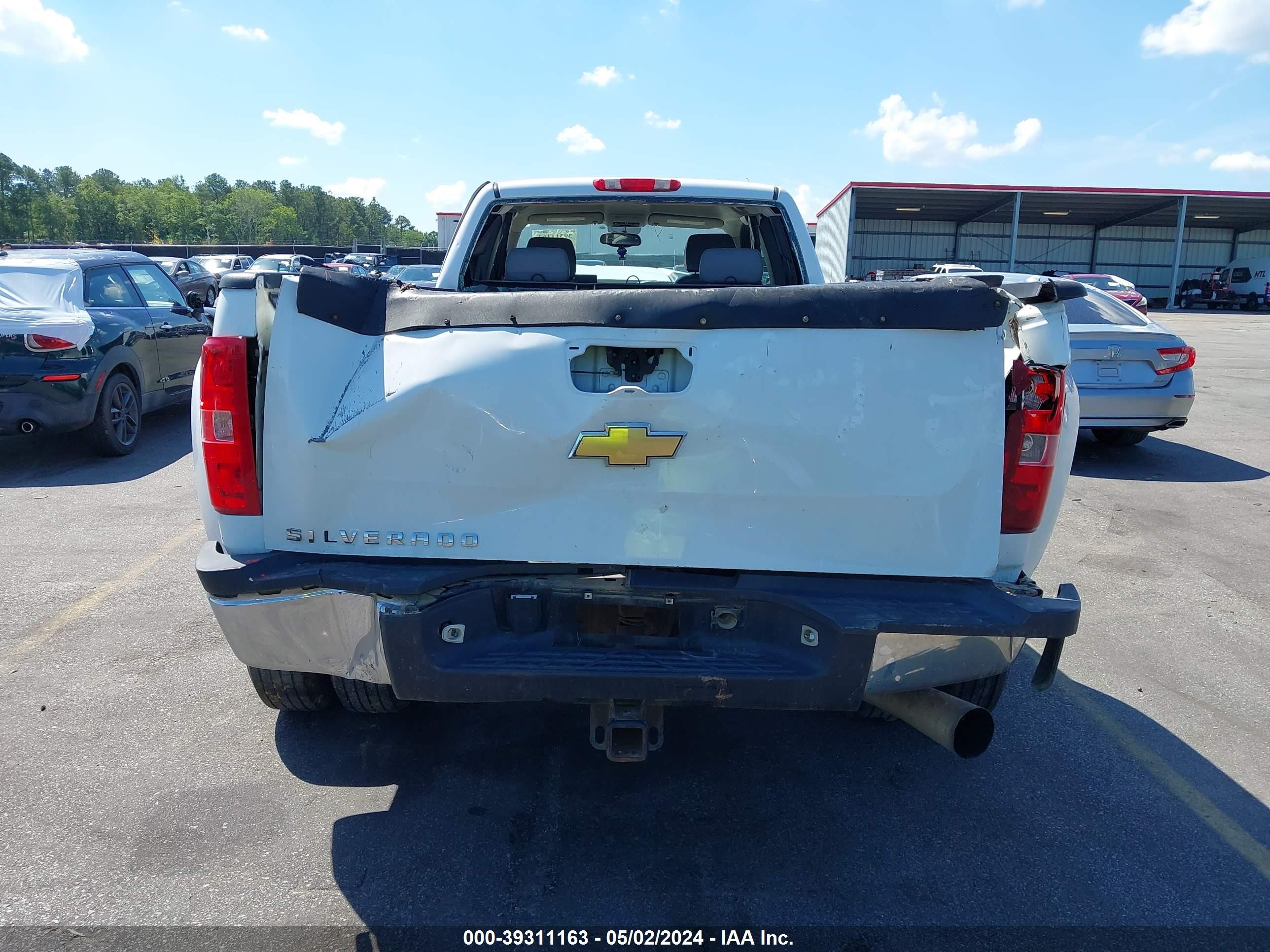 Photo 11 VIN: 1GCJC39687E569485 - CHEVROLET SILVERADO 