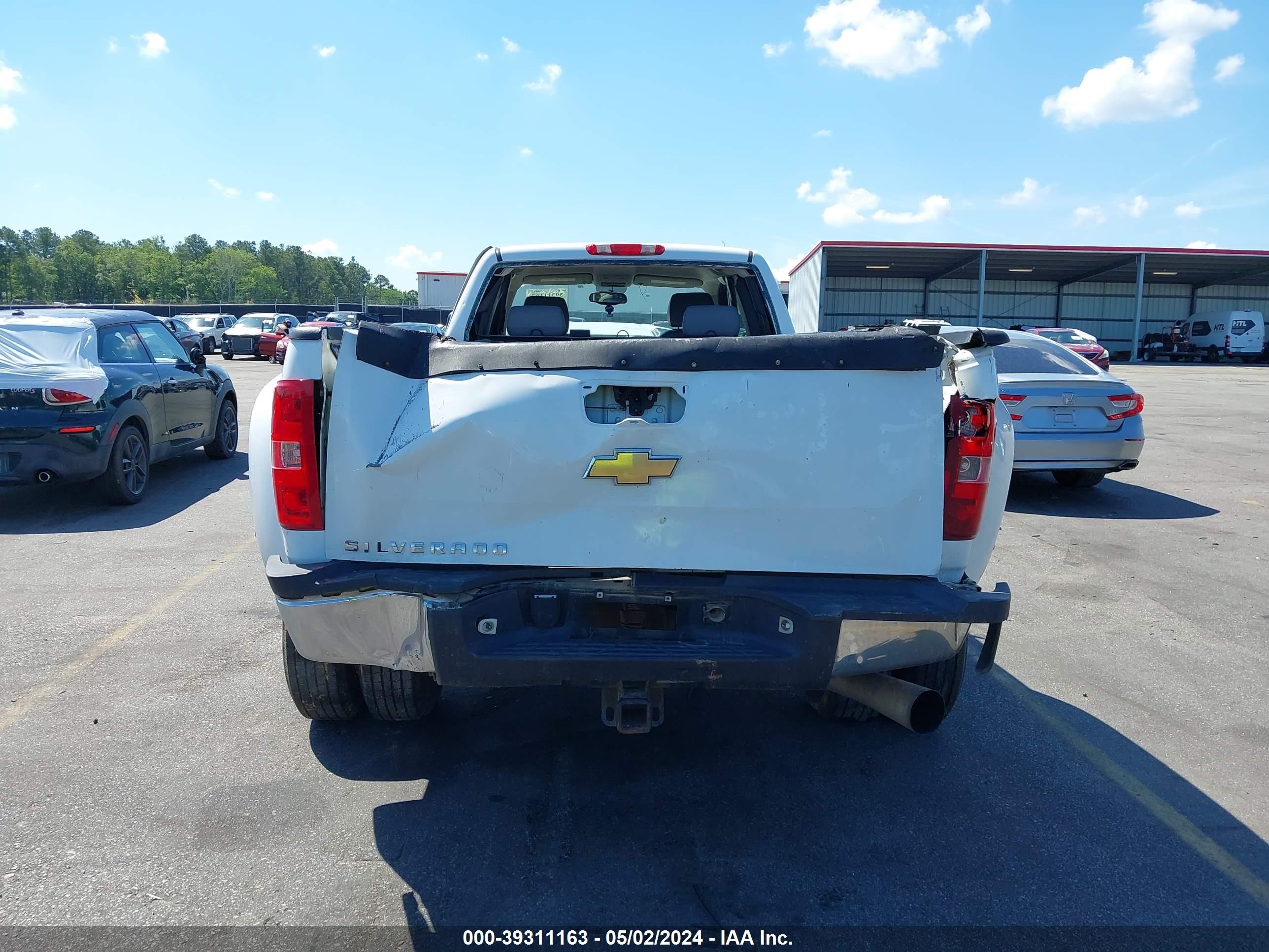 Photo 15 VIN: 1GCJC39687E569485 - CHEVROLET SILVERADO 