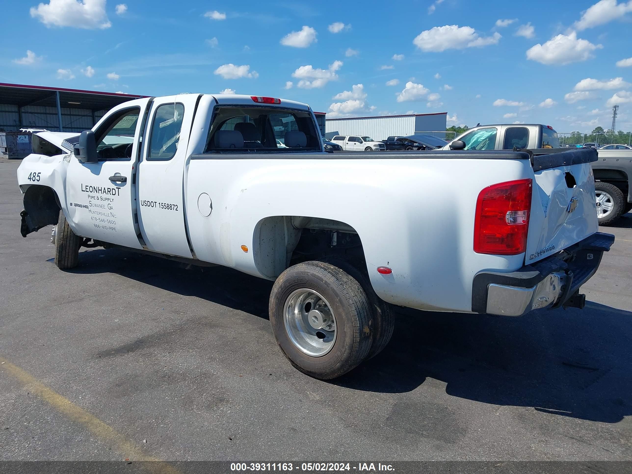 Photo 2 VIN: 1GCJC39687E569485 - CHEVROLET SILVERADO 