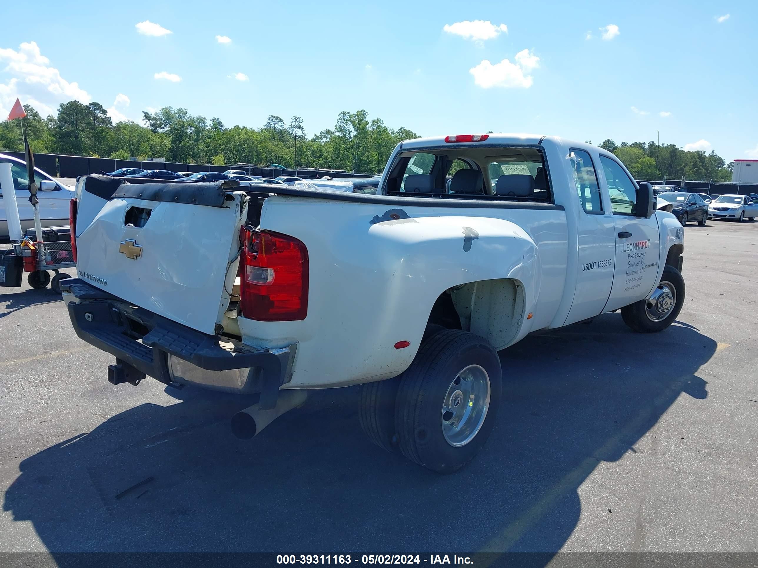 Photo 3 VIN: 1GCJC39687E569485 - CHEVROLET SILVERADO 