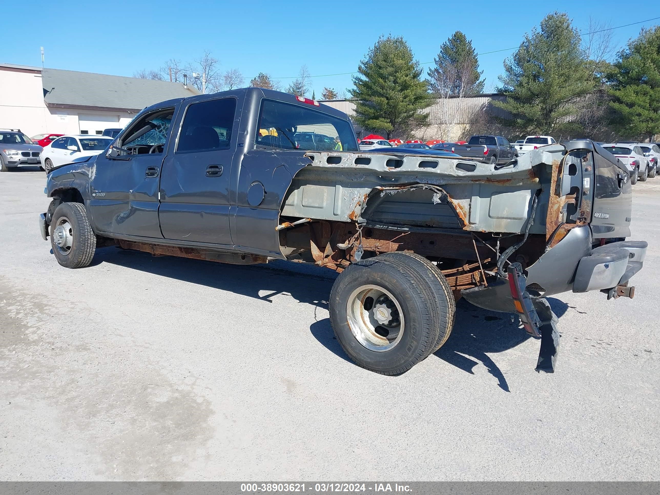 Photo 2 VIN: 1GCJK331X1F175746 - CHEVROLET SILVERADO 