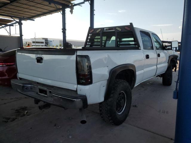 Photo 2 VIN: 1GCJK331X3F105103 - CHEVROLET SILVERADO 