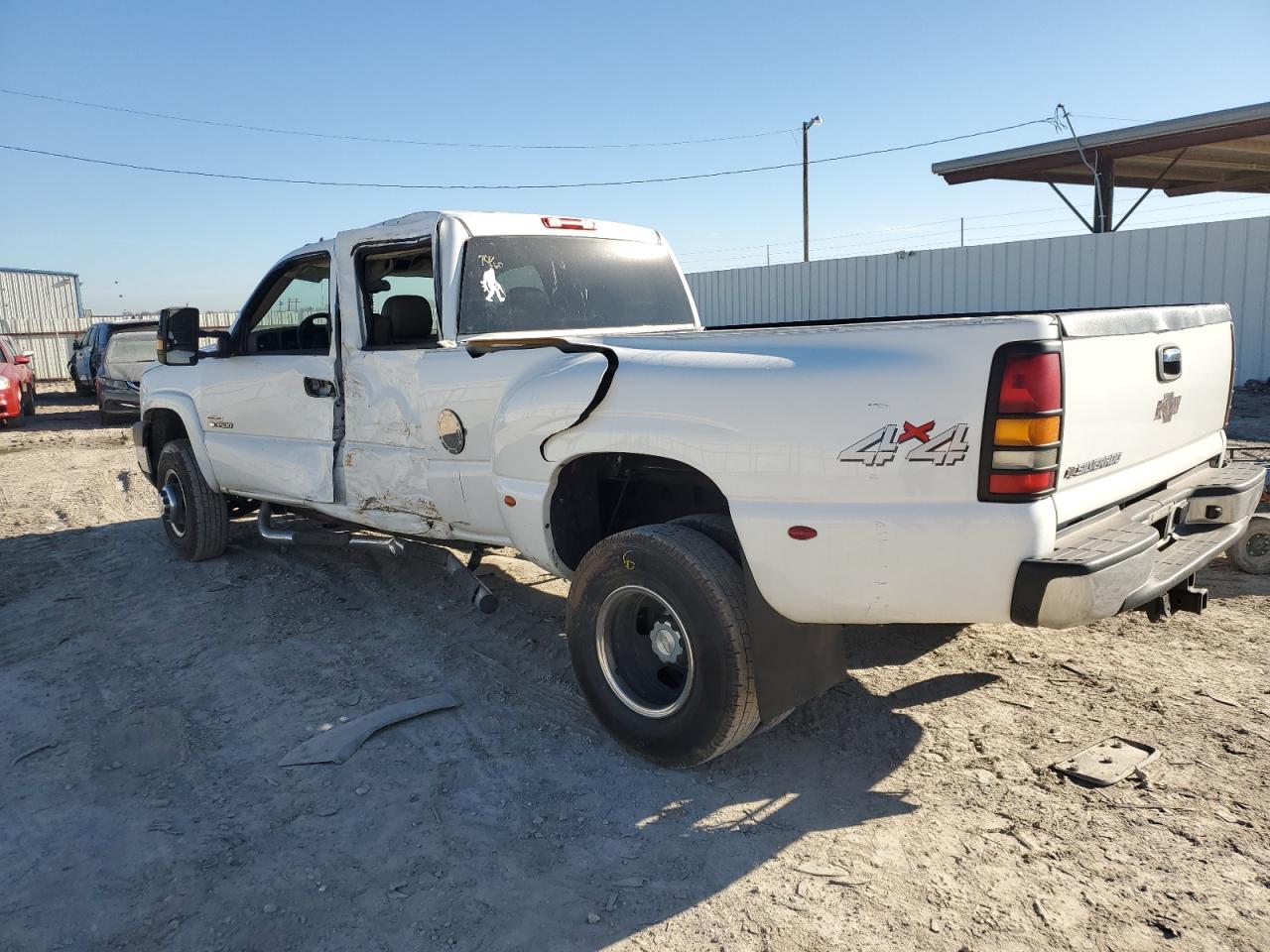 Photo 1 VIN: 1GCJK33236F132883 - CHEVROLET SILVERADO 