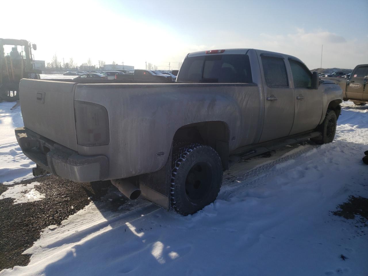 Photo 2 VIN: 1GCJK33618F215234 - CHEVROLET SILVERADO 