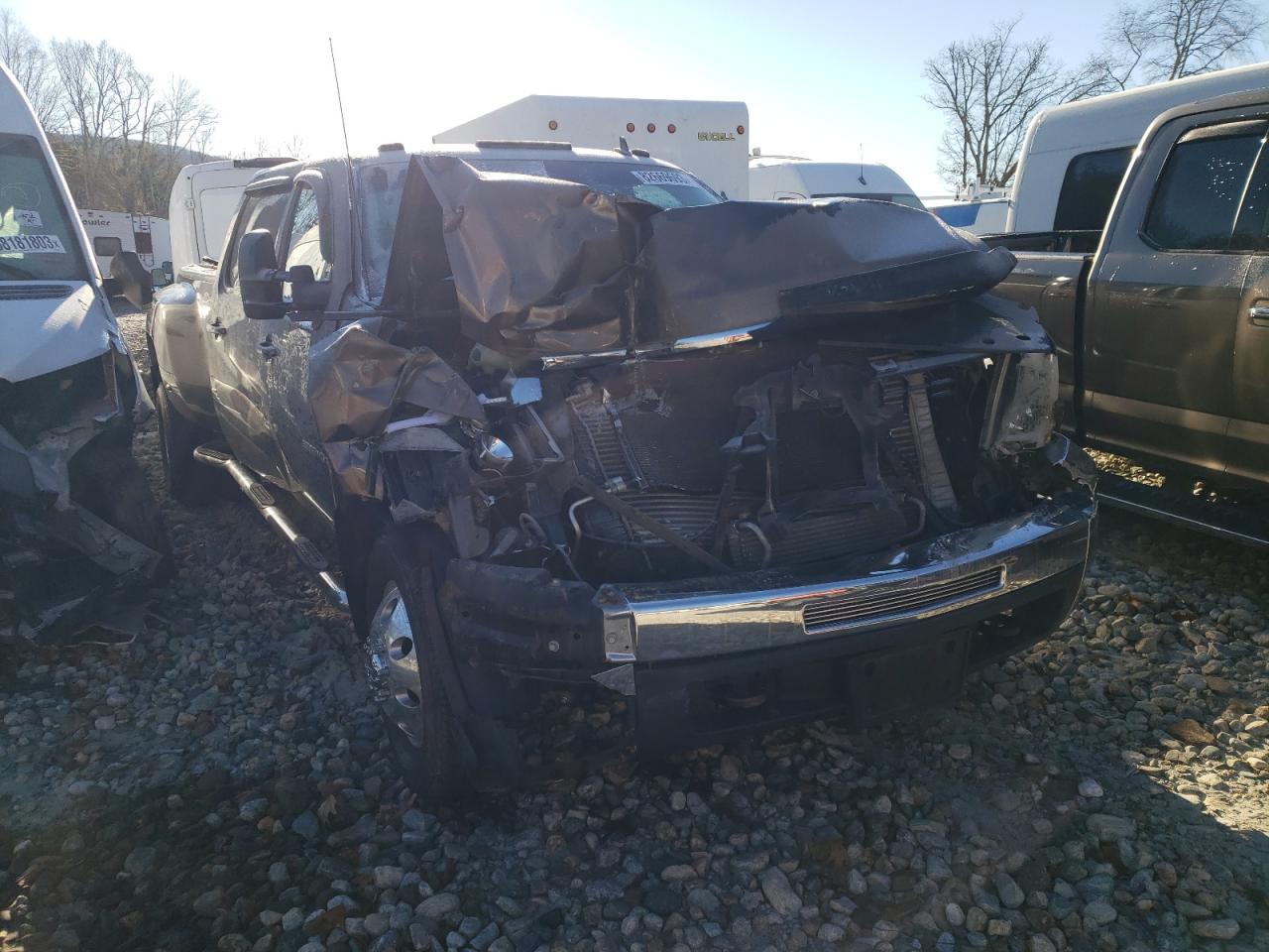 Photo 3 VIN: 1GCJK33678F208272 - CHEVROLET SILVERADO 