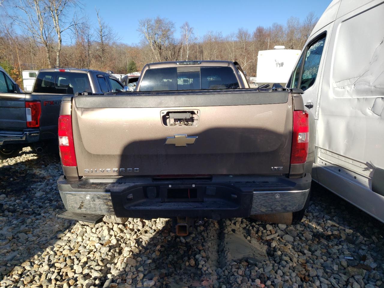 Photo 5 VIN: 1GCJK33678F208272 - CHEVROLET SILVERADO 