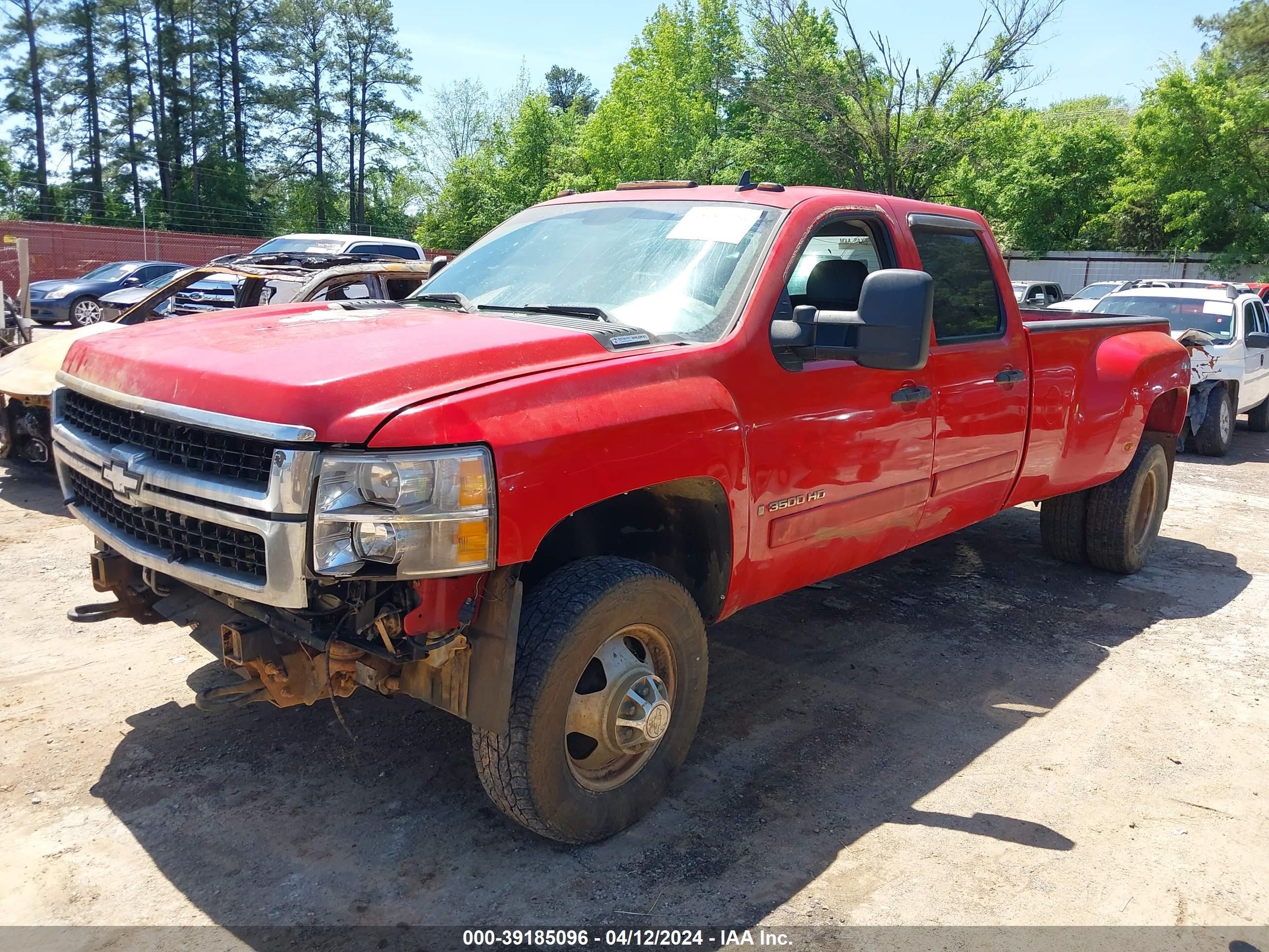 Photo 1 VIN: 1GCJK336X8F147709 - CHEVROLET SILVERADO 