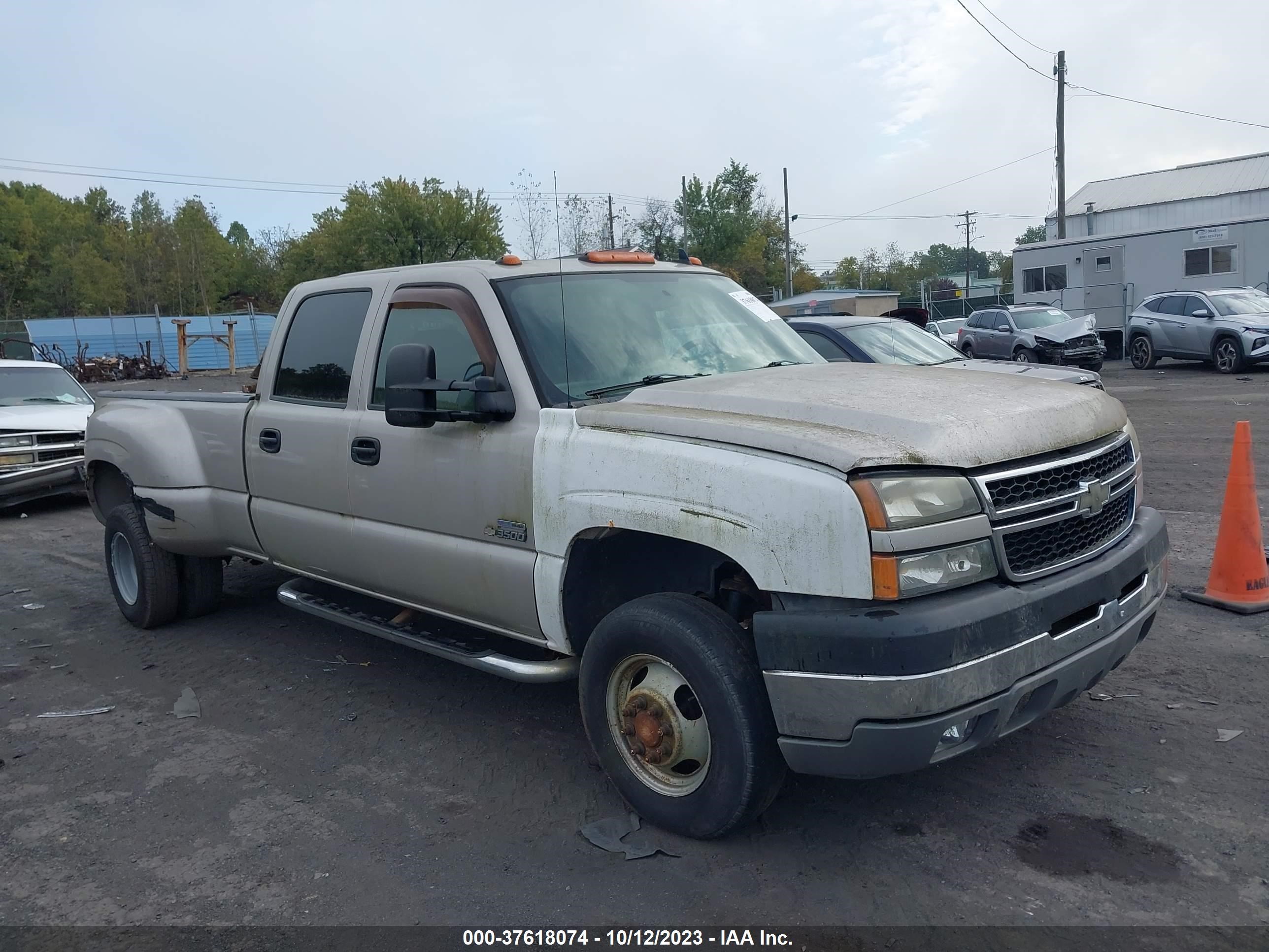 Photo 0 VIN: 1GCJK33D26F210104 - CHEVROLET SILVERADO 