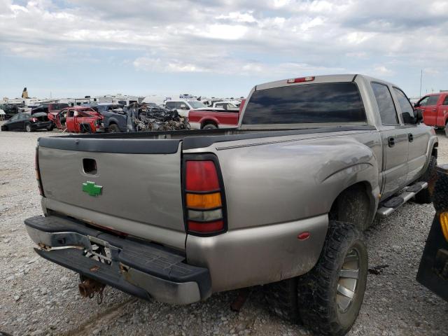 Photo 2 VIN: 1GCJK33G12F226668 - CHEVROLET SILVERADO 