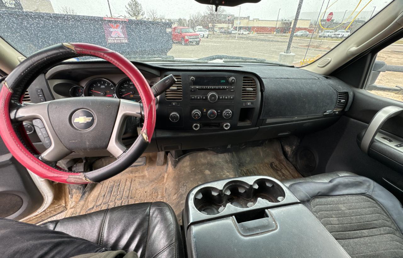 Photo 8 VIN: 1GCJK83679F188801 - CHEVROLET SILVERADO 