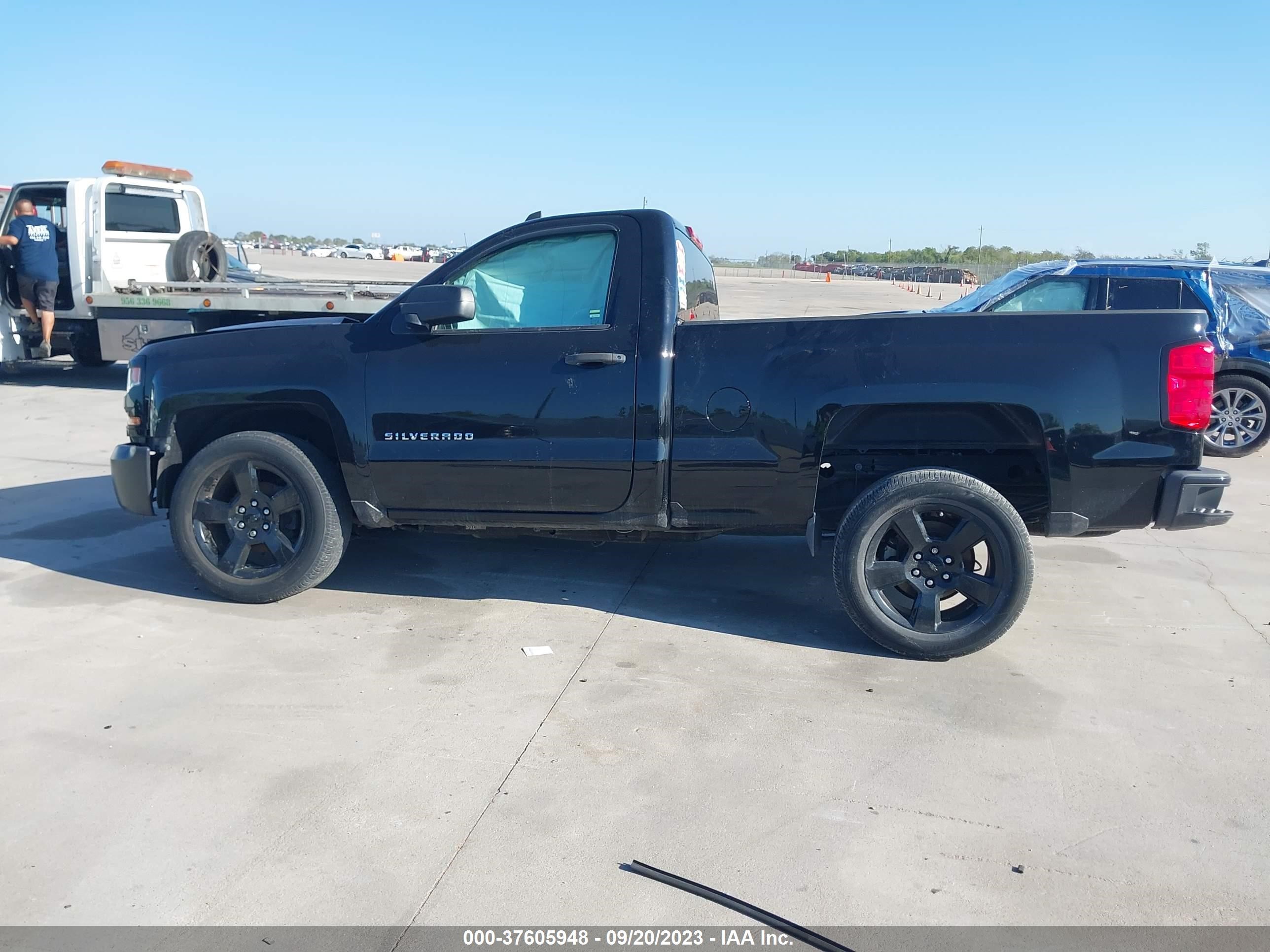 Photo 13 VIN: 1GCNCNEC1GZ368514 - CHEVROLET SILVERADO 