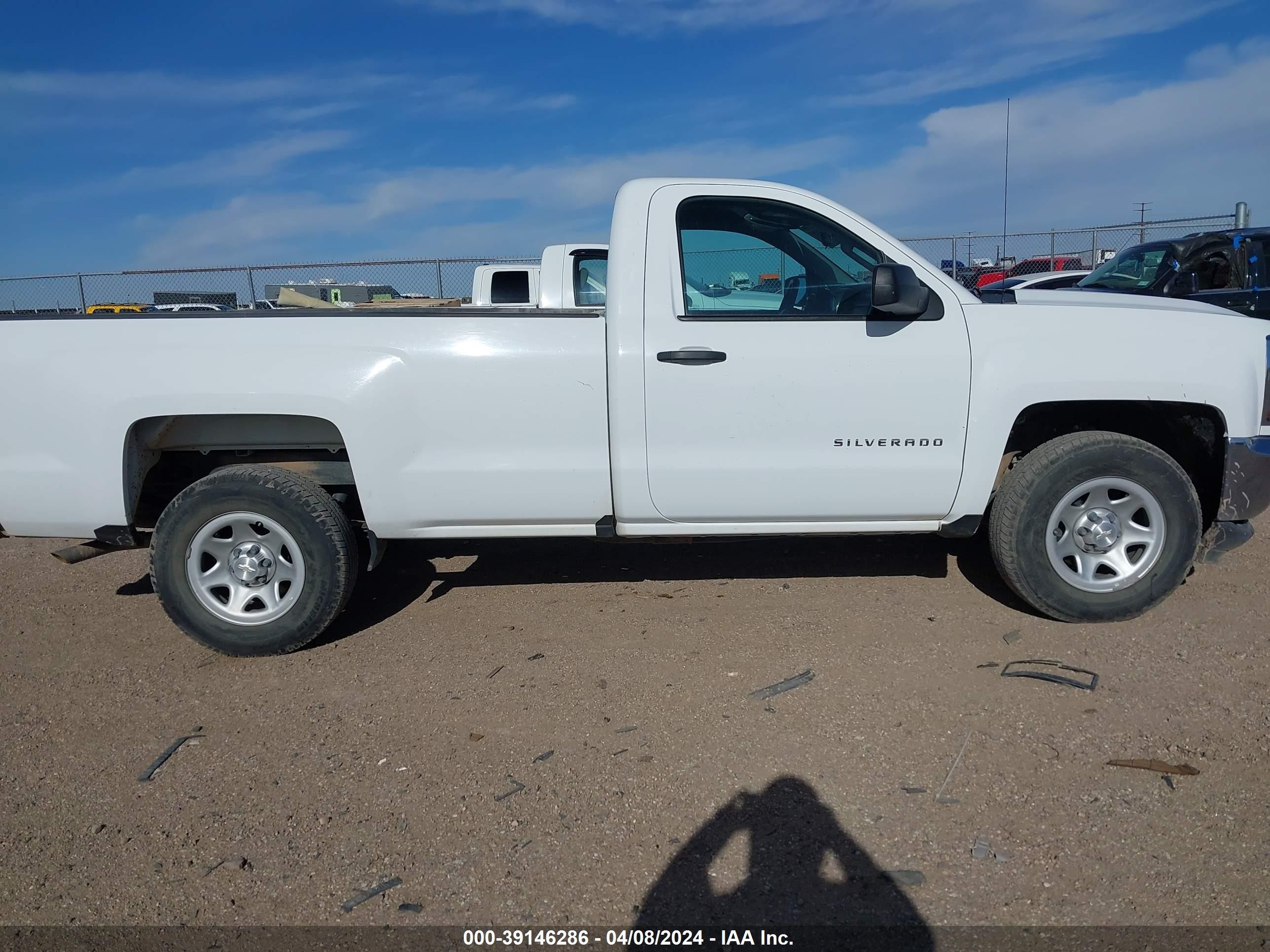 Photo 12 VIN: 1GCNCNEC1JZ274477 - CHEVROLET SILVERADO 