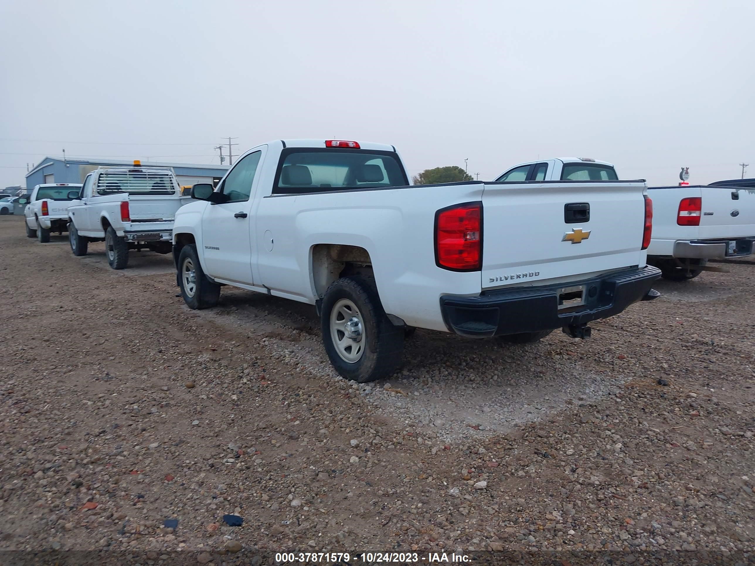 Photo 2 VIN: 1GCNCNEH0GZ138183 - CHEVROLET SILVERADO 