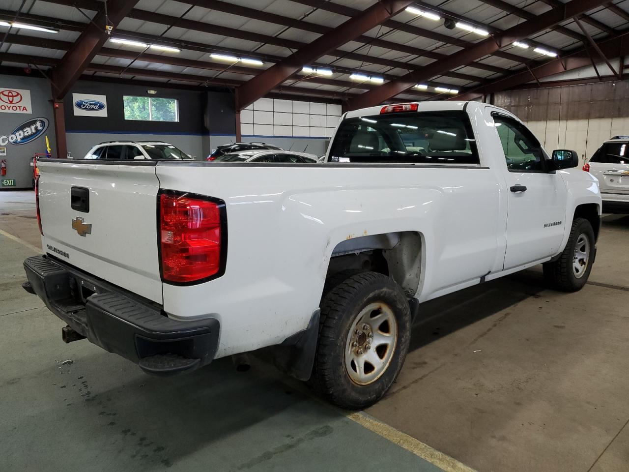 Photo 2 VIN: 1GCNCNEH2GZ300265 - CHEVROLET SILVERADO 