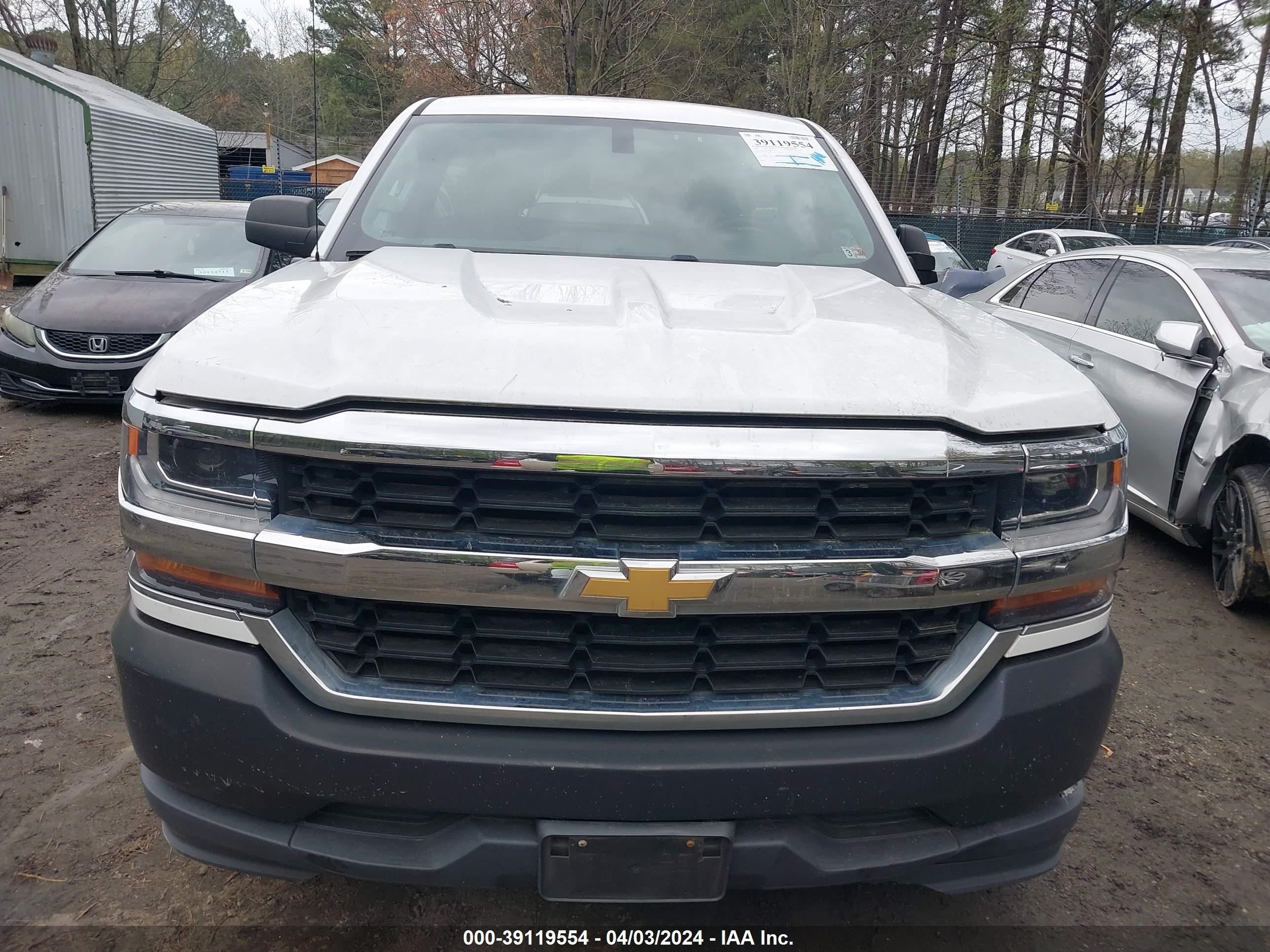 Photo 11 VIN: 1GCNCNEH5HZ157653 - CHEVROLET SILVERADO 