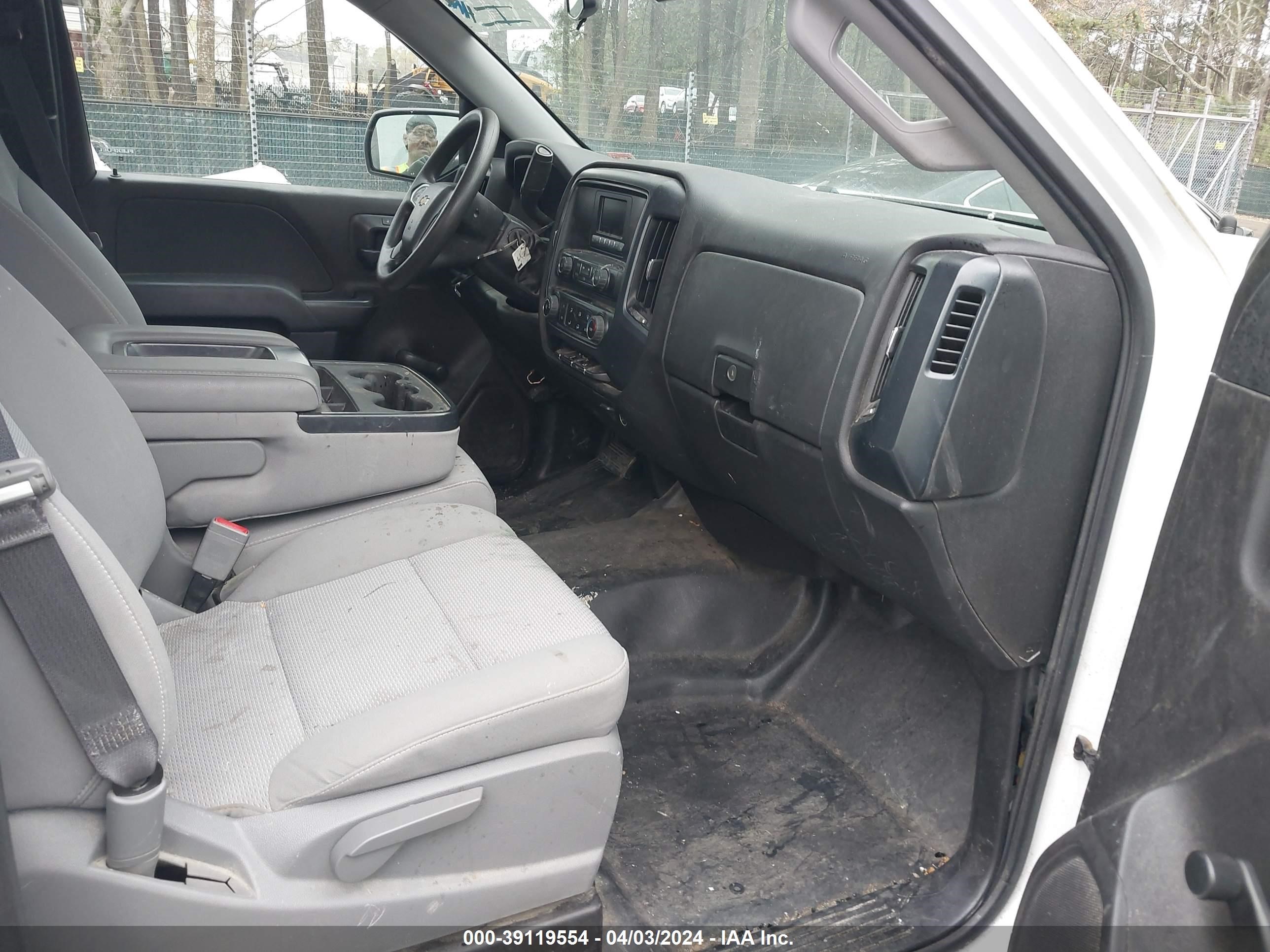 Photo 4 VIN: 1GCNCNEH5HZ157653 - CHEVROLET SILVERADO 