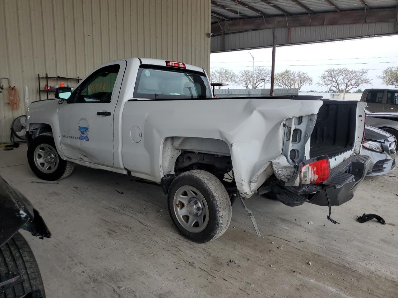 Photo 1 VIN: 1GCNCNEH5JZ254681 - CHEVROLET SILVERADO 