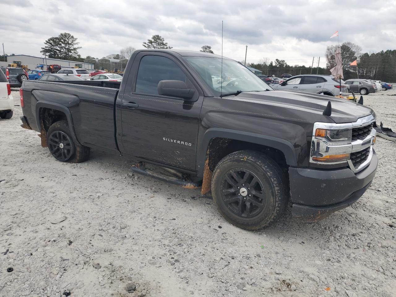 Photo 3 VIN: 1GCNCNEH6JZ304438 - CHEVROLET SILVERADO 