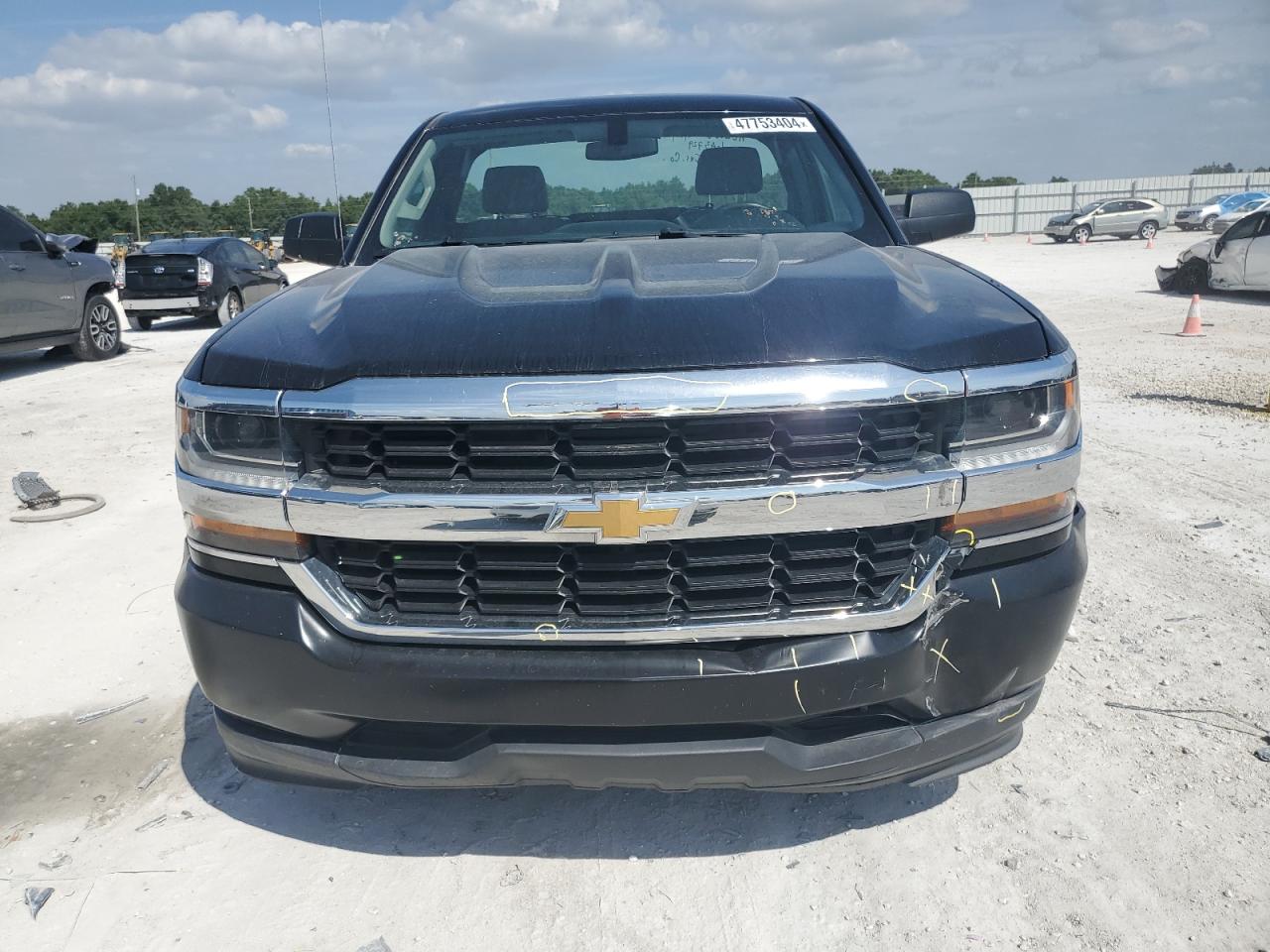 Photo 4 VIN: 1GCNCNEH7HZ324076 - CHEVROLET SILVERADO 