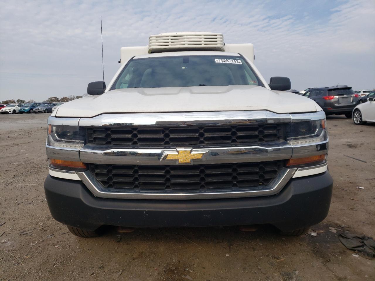 Photo 4 VIN: 1GCNCNEH9GZ390496 - CHEVROLET SILVERADO 