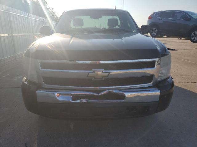 Photo 4 VIN: 1GCNCPE01BZ421268 - CHEVROLET SILVERADO 