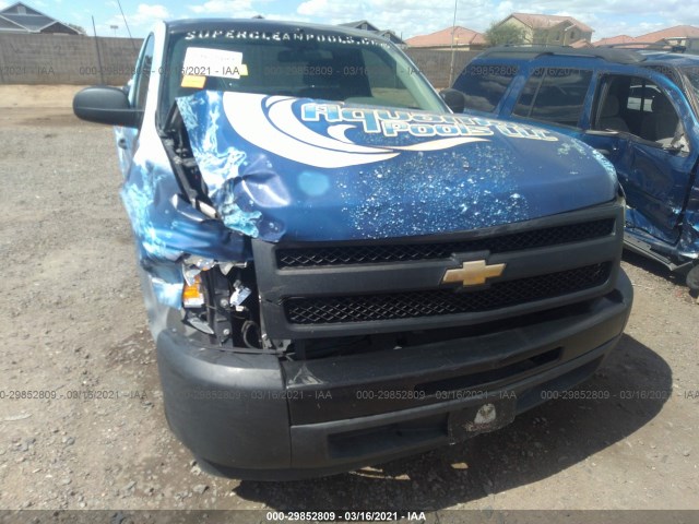 Photo 5 VIN: 1GCNCPEX0BZ137871 - CHEVROLET SILVERADO 1500 