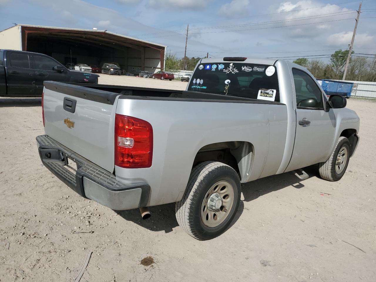 Photo 2 VIN: 1GCNCPEX6BZ260932 - CHEVROLET SILVERADO 