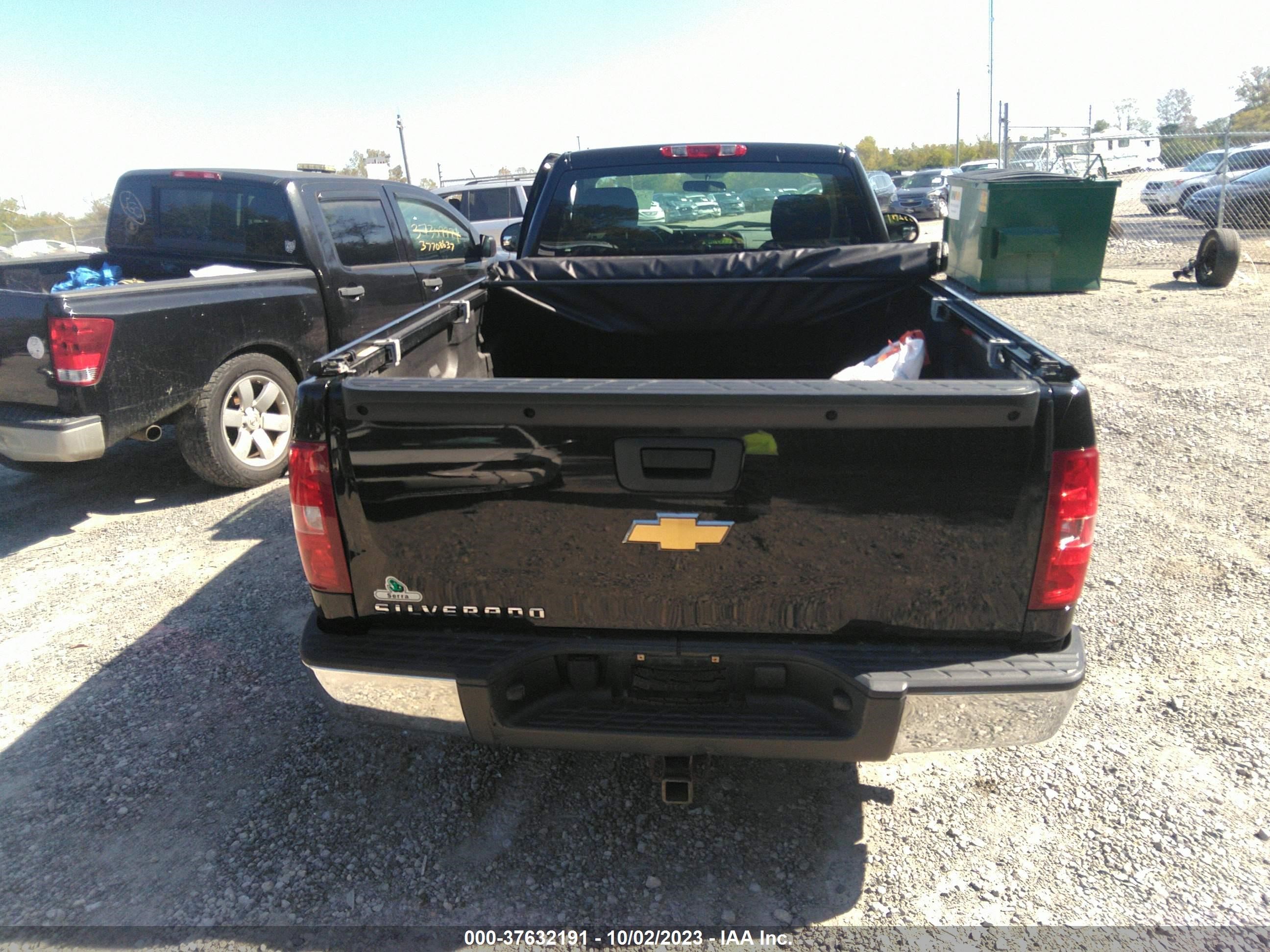 Photo 15 VIN: 1GCNCPEX8BZ140694 - CHEVROLET SILVERADO 