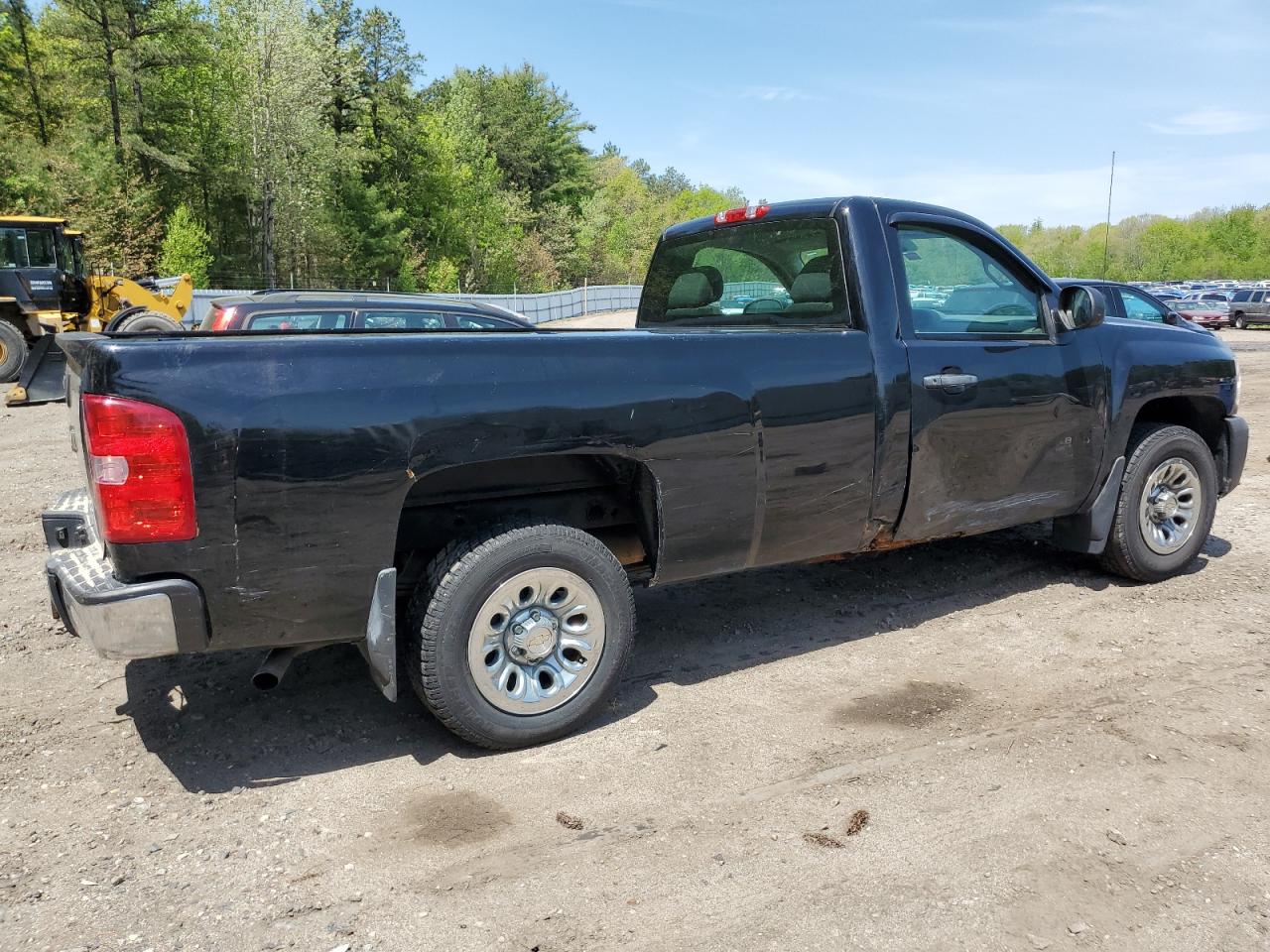 Photo 2 VIN: 1GCNCPEX9BZ379042 - CHEVROLET SILVERADO 